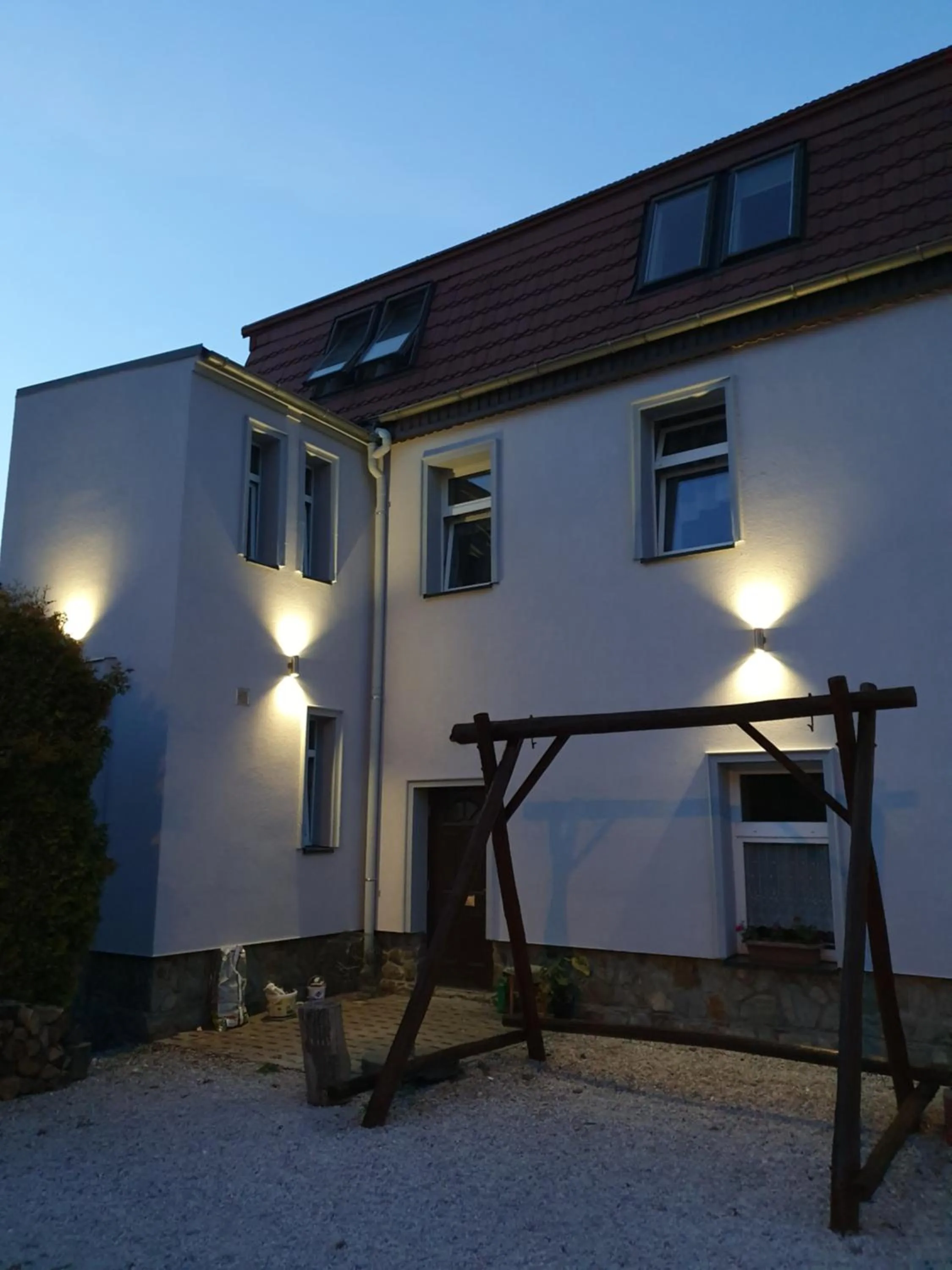 HOTEL "ZAUŁEK" Spółka Cywilna Zbigniew Świderski, Elżbieta Świderska