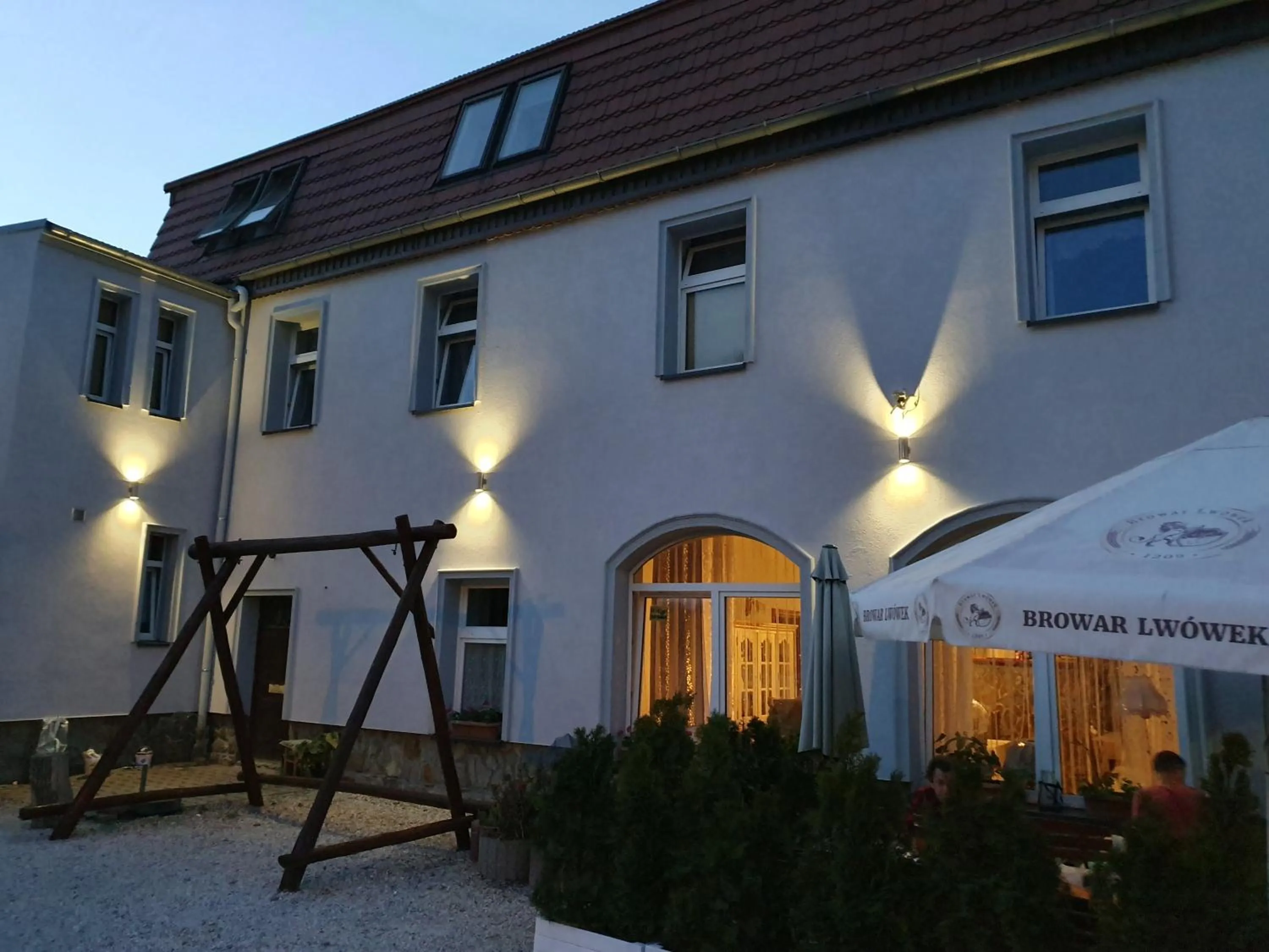 HOTEL "ZAUŁEK" Spółka Cywilna Zbigniew Świderski, Elżbieta Świderska