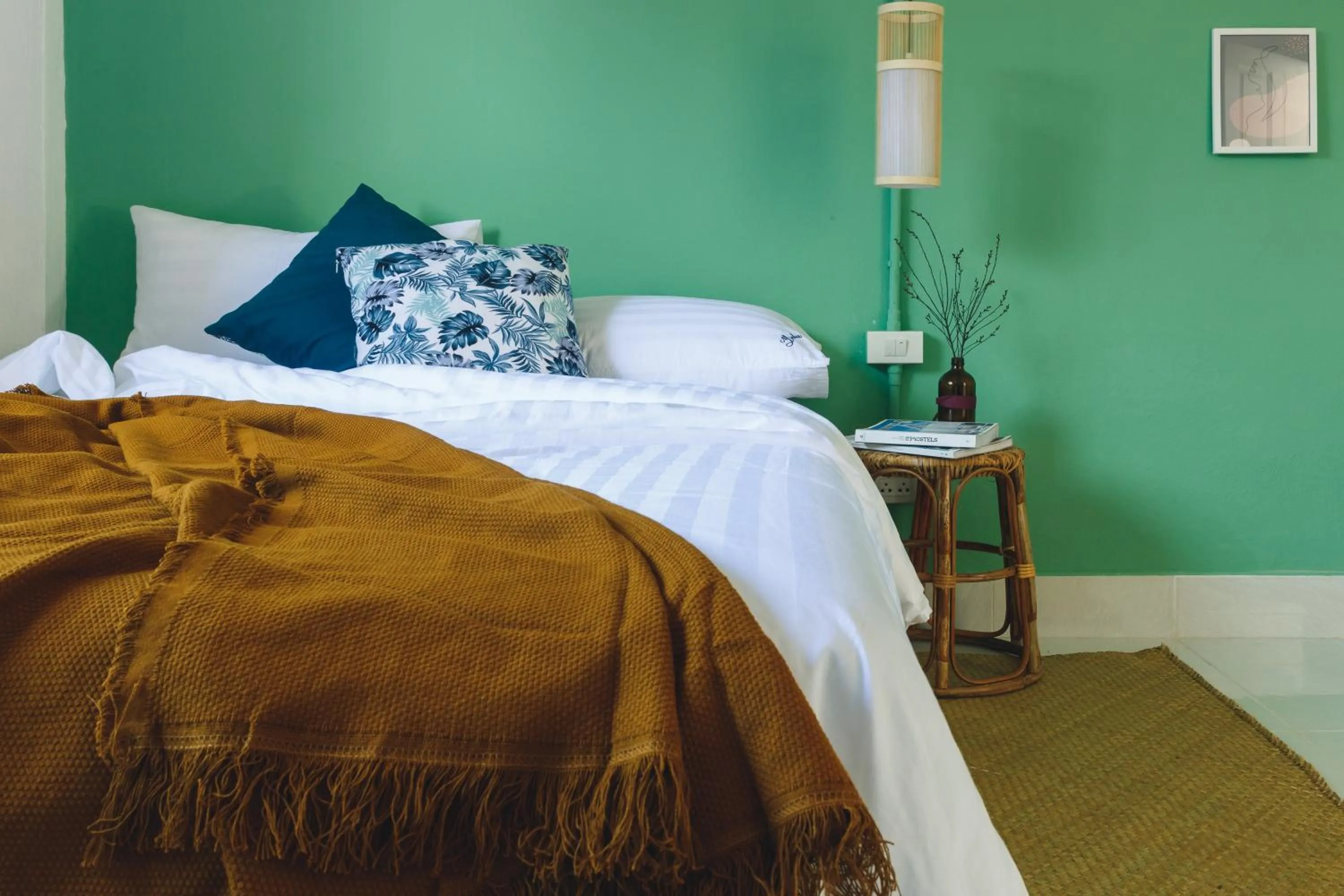 Bed in Yindee Travellers Lodge