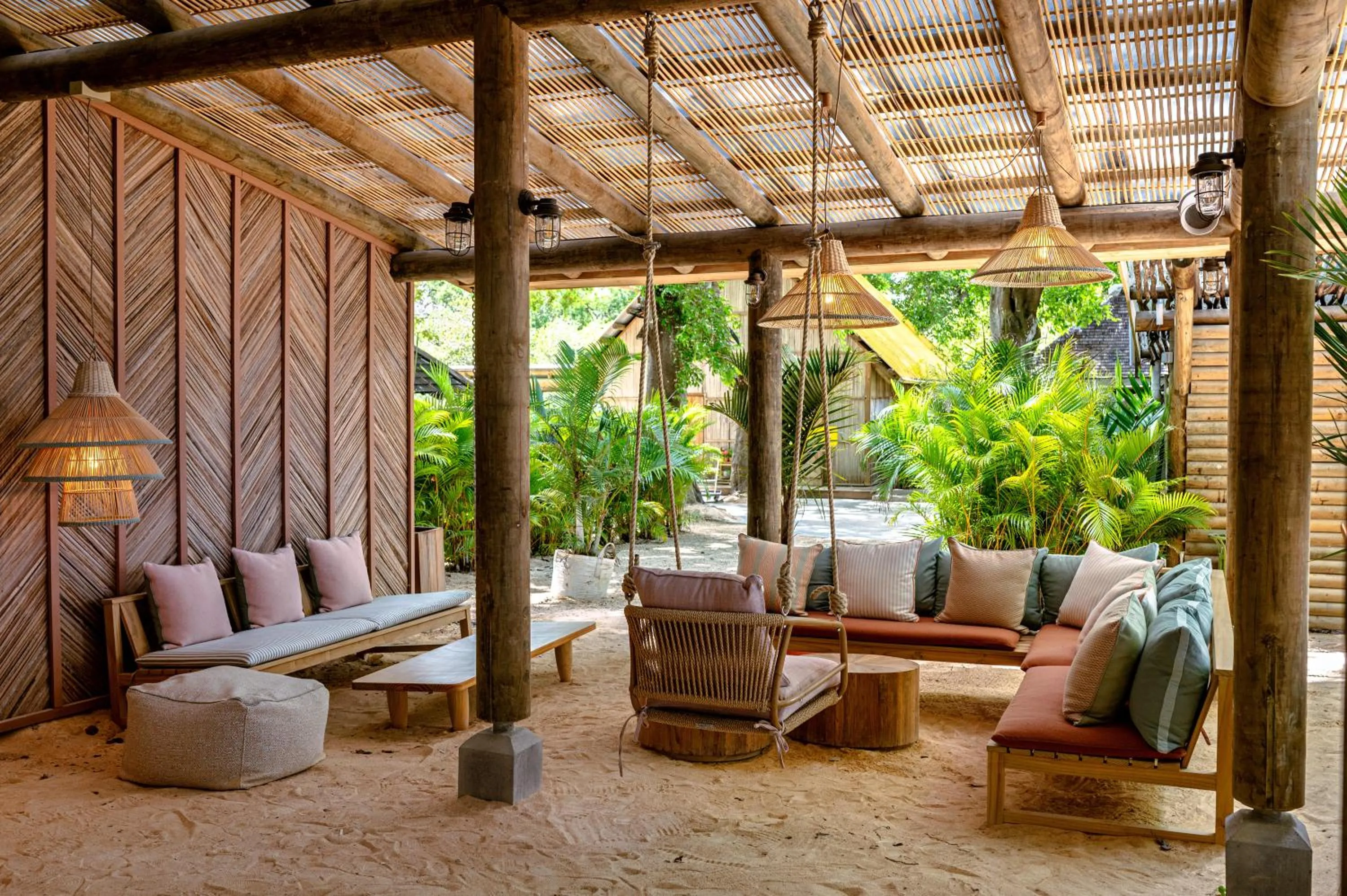 Lounge or bar in The Ravenala Attitude