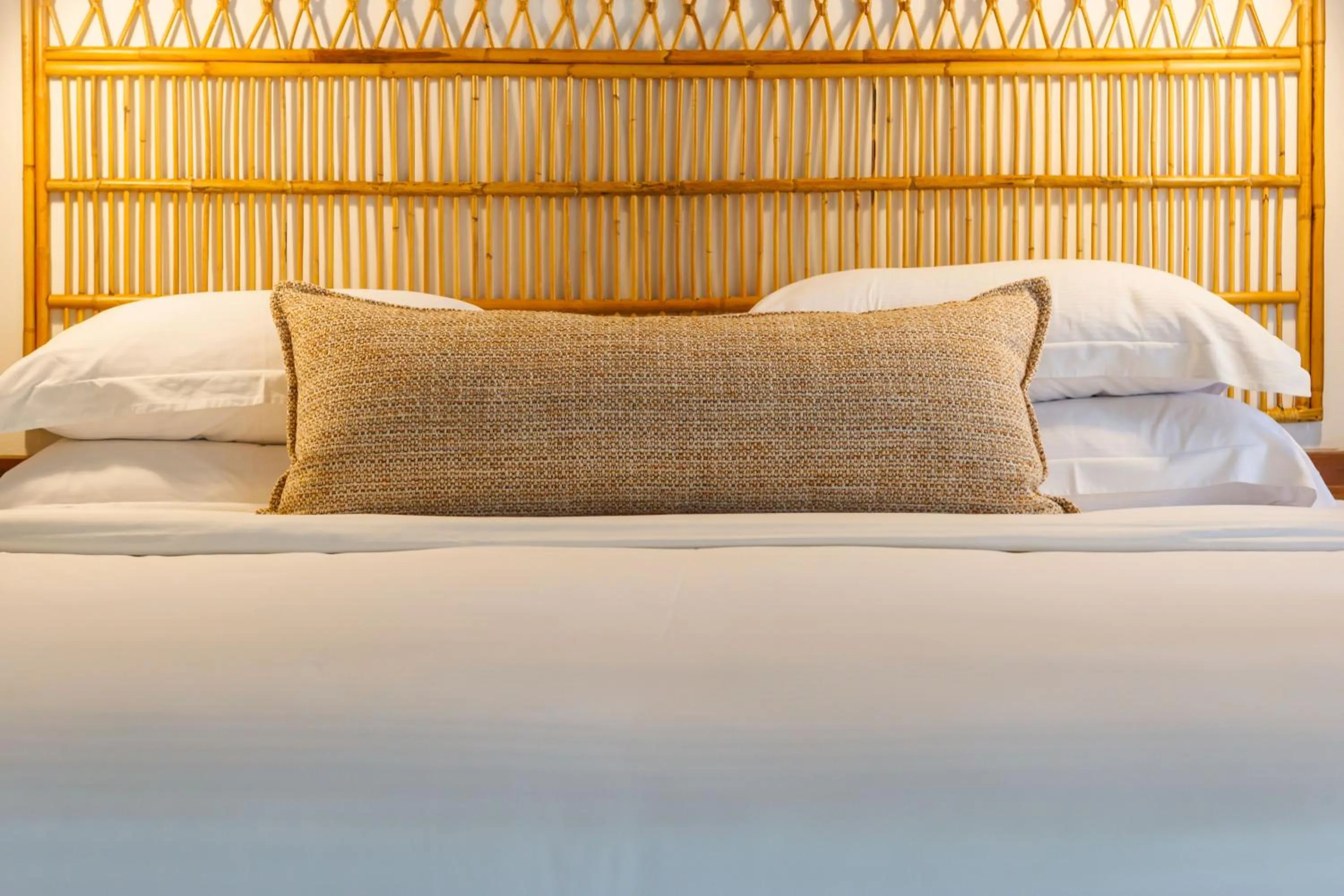 Bed in The Ravenala Attitude