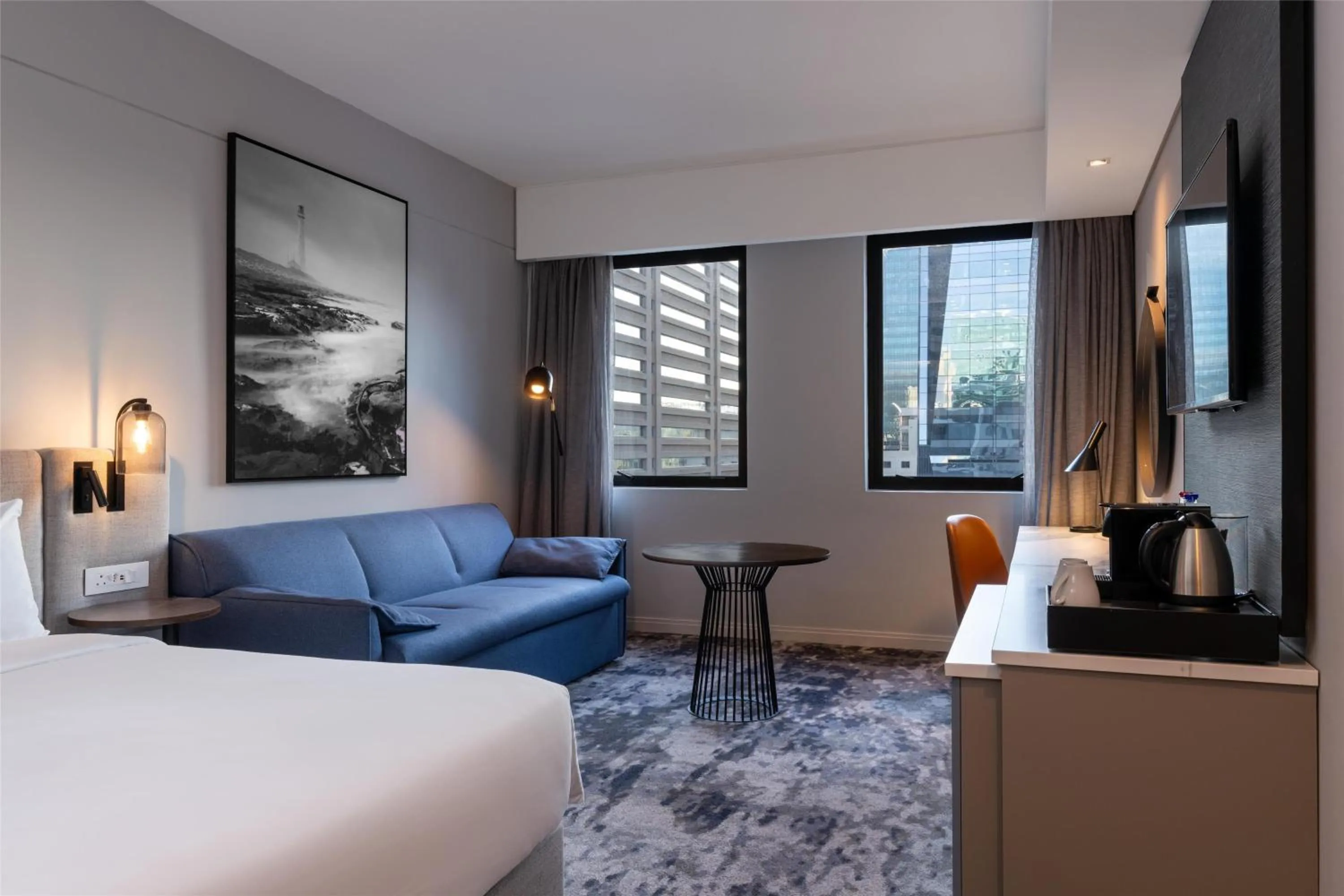 Photo of the whole room, Bed in Radisson Hotel Cape Town Foreshore