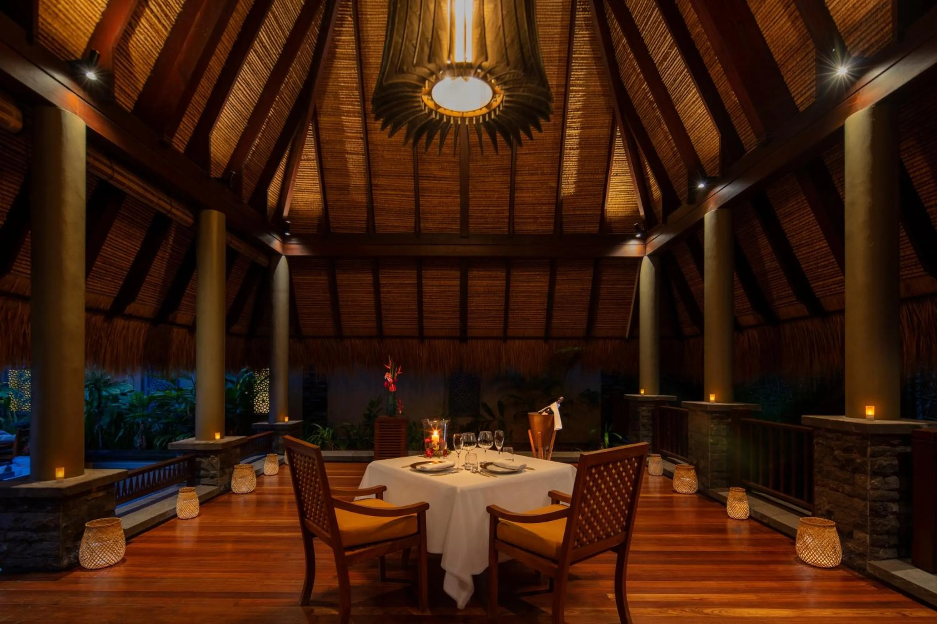 Restaurant/places to eat in Anantara Maia Seychelles Villas