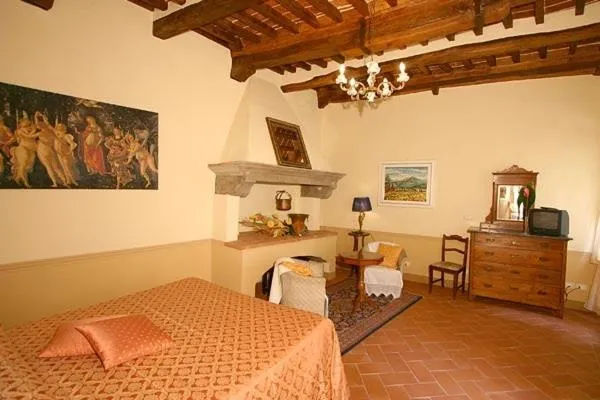 Photo of the whole room, Bed in Dolce Maria