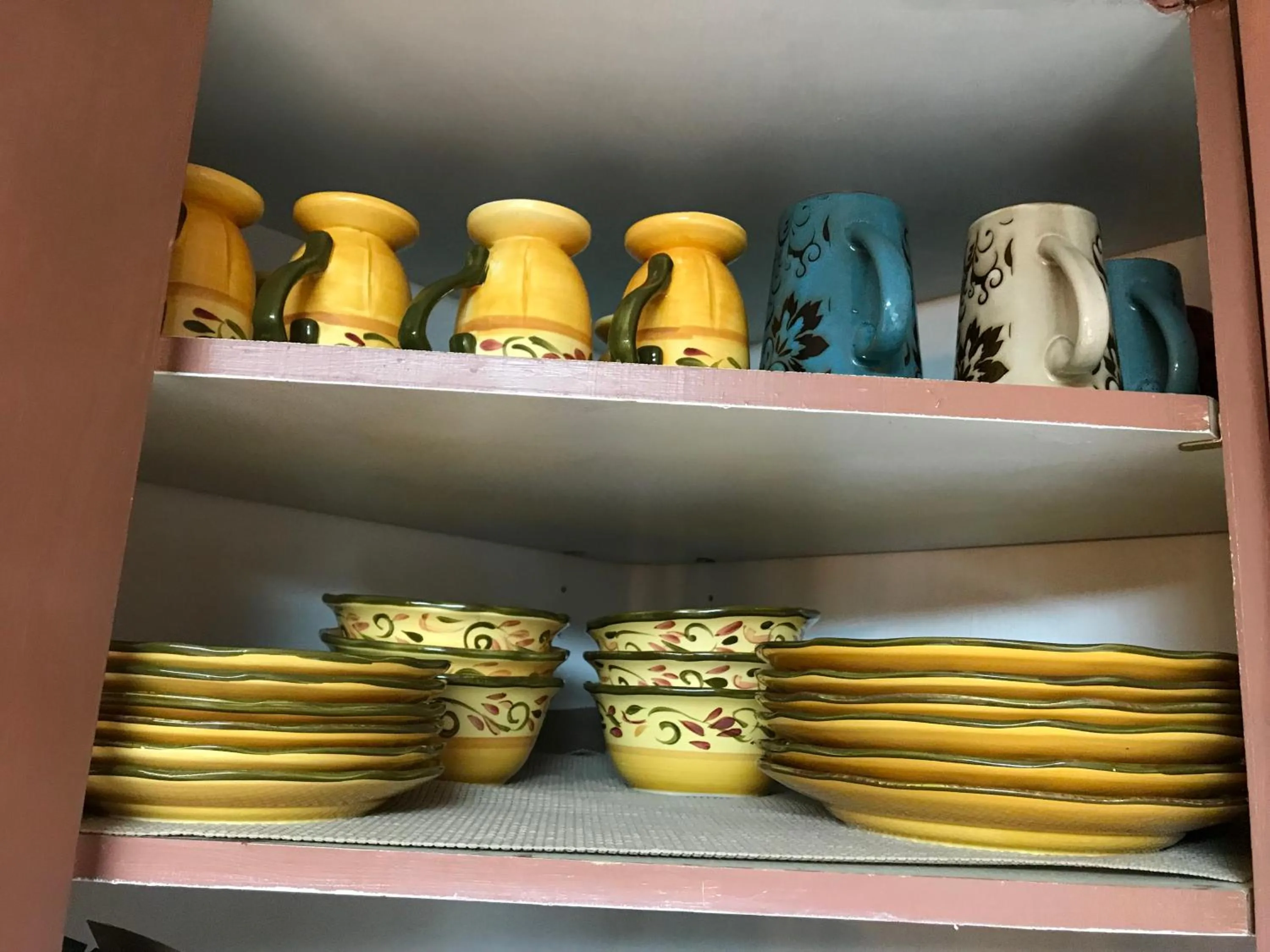 Gonzales Cozy Little Bear Cabin