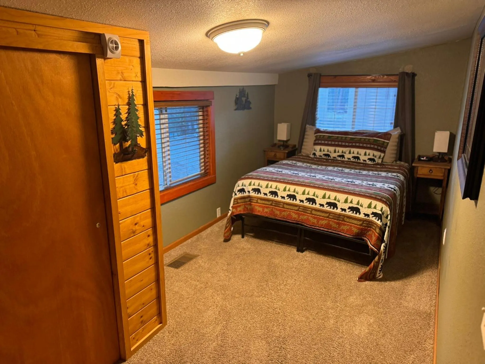 Bed in Gonzales Cozy Little Bear Cabin