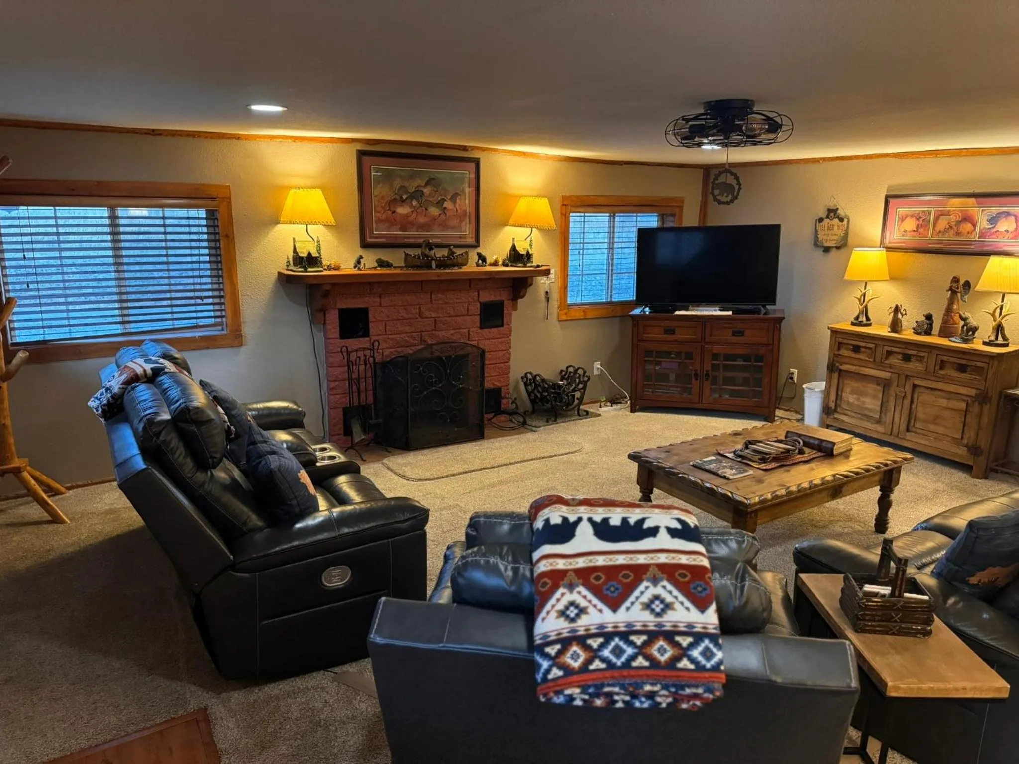 TV and multimedia in Gonzales Cozy Little Bear Cabin