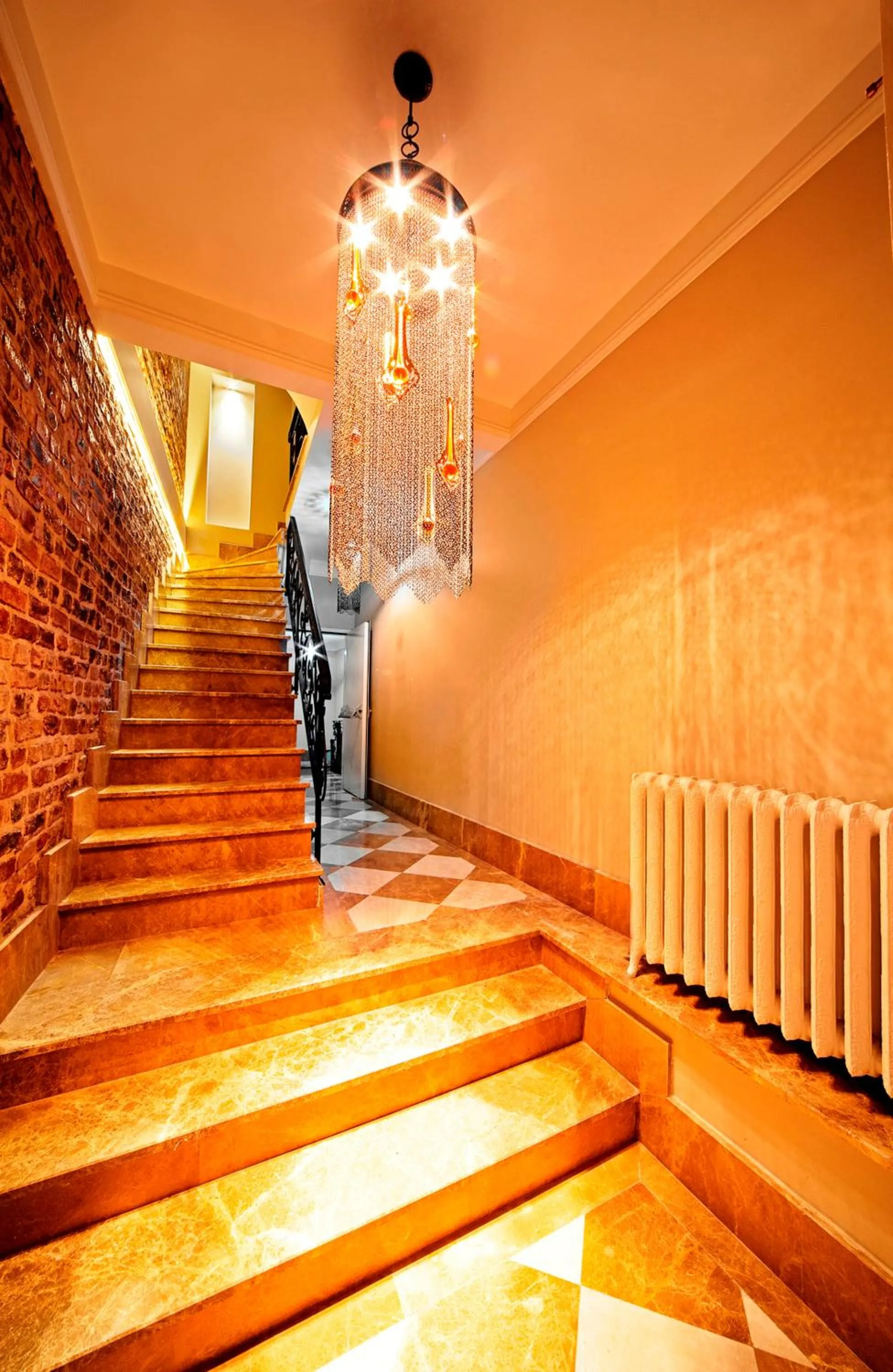 Facade/entrance in Azade Suites