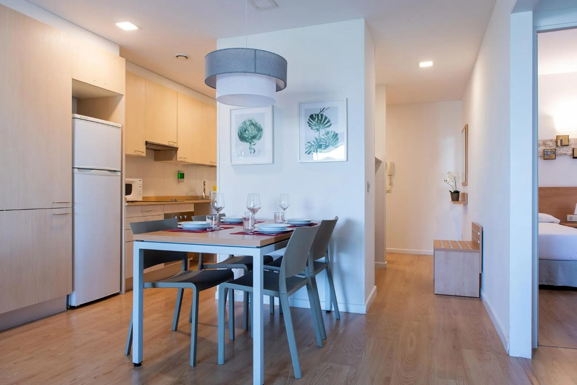 Dining area, Bed in Apartamentos Aura Park Fira BCN