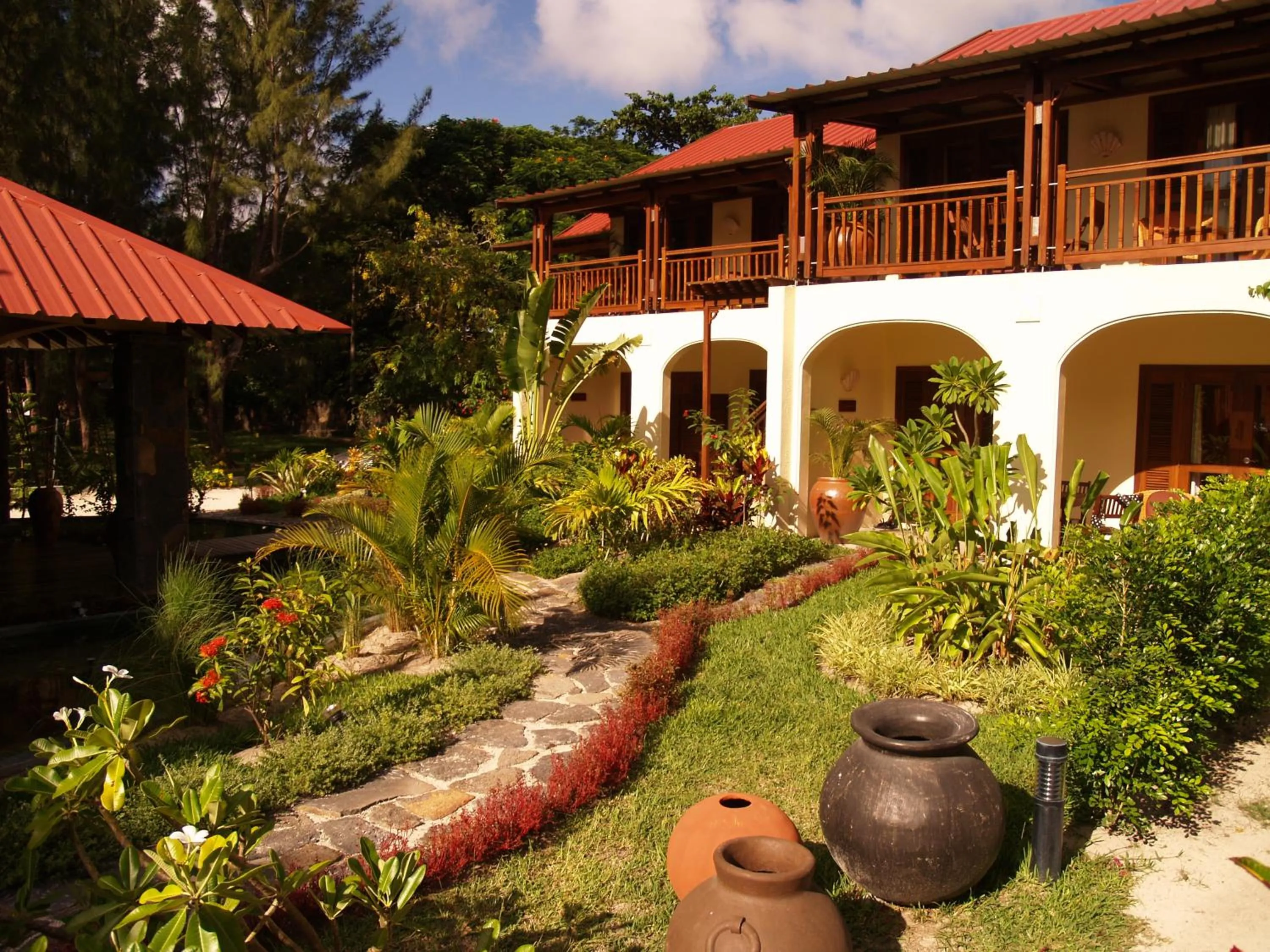 Facade/entrance in Ocean Beauty