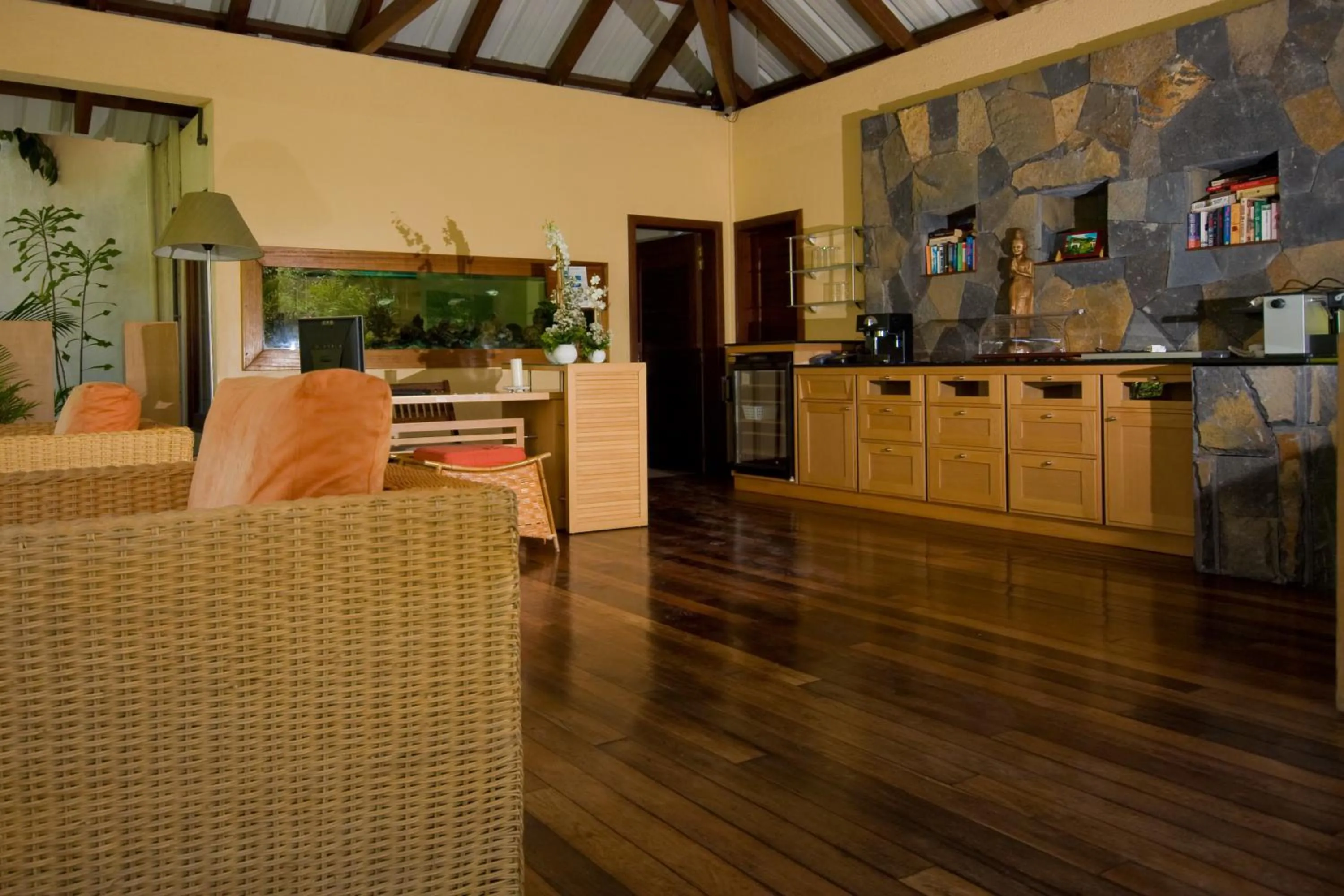 Facade/entrance in Ocean Beauty