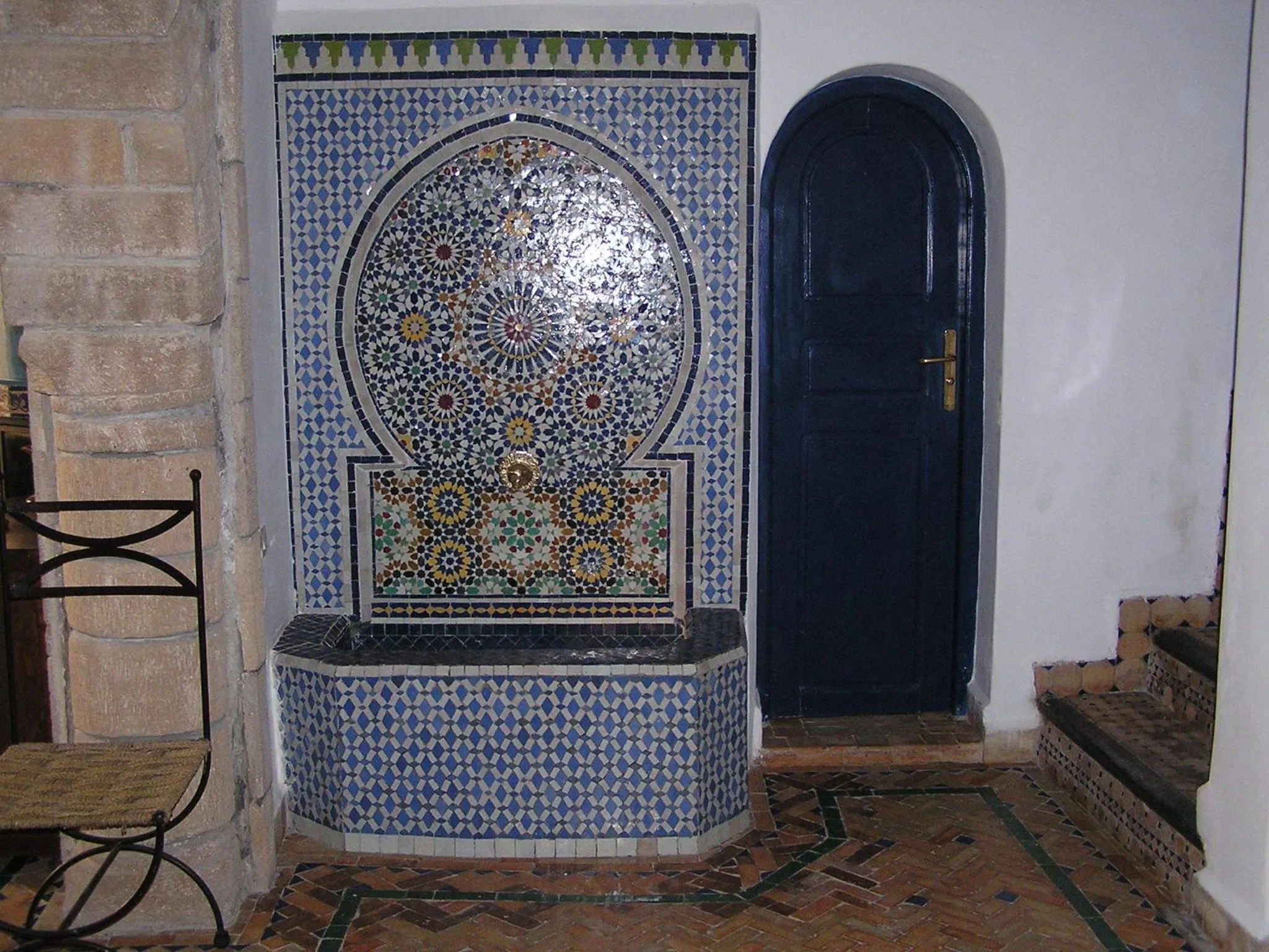 Decorative detail in Dar Al Bahar