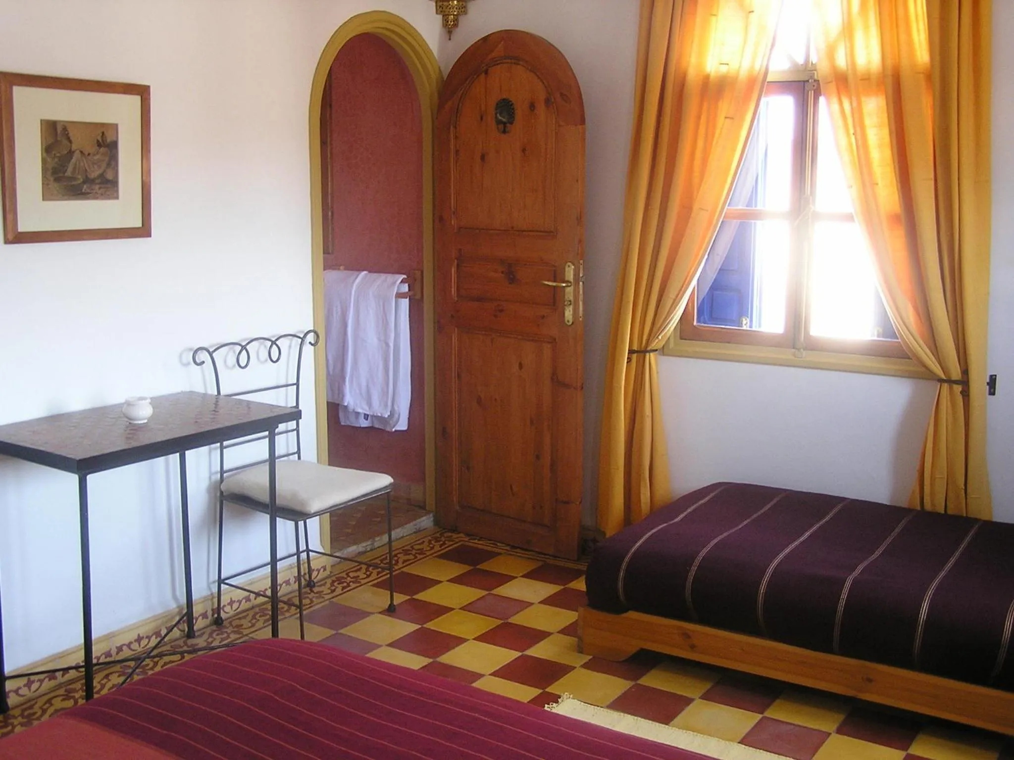 Photo of the whole room, Bed in Dar Al Bahar