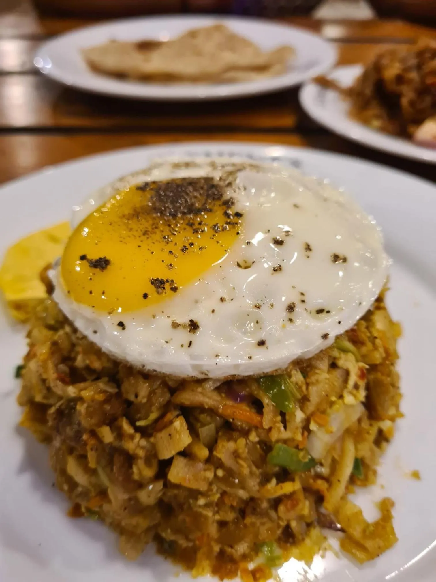 Restaurant/places to eat in Thisha Hotel & Restaurant