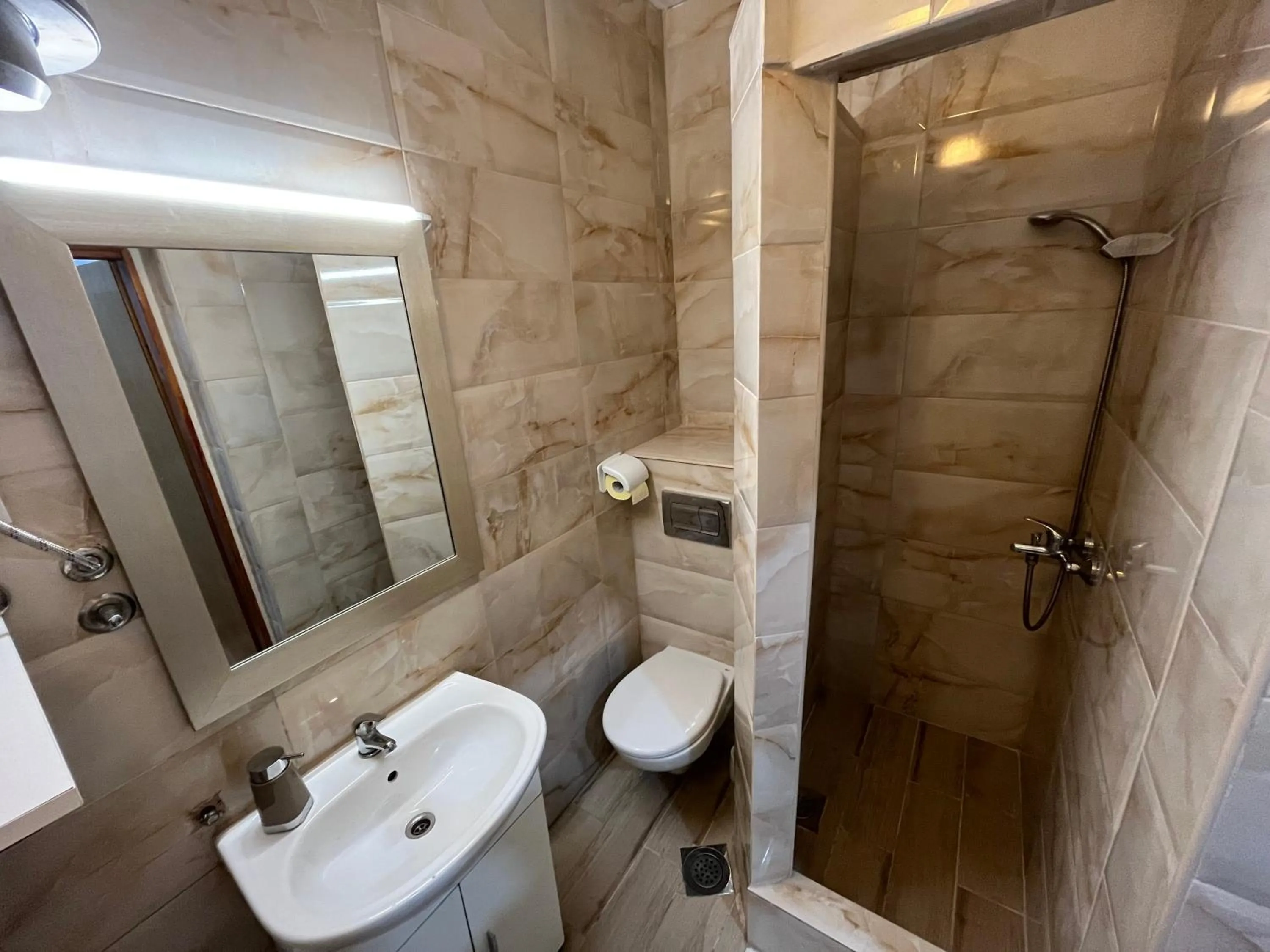 Bathroom in Apartments Mira