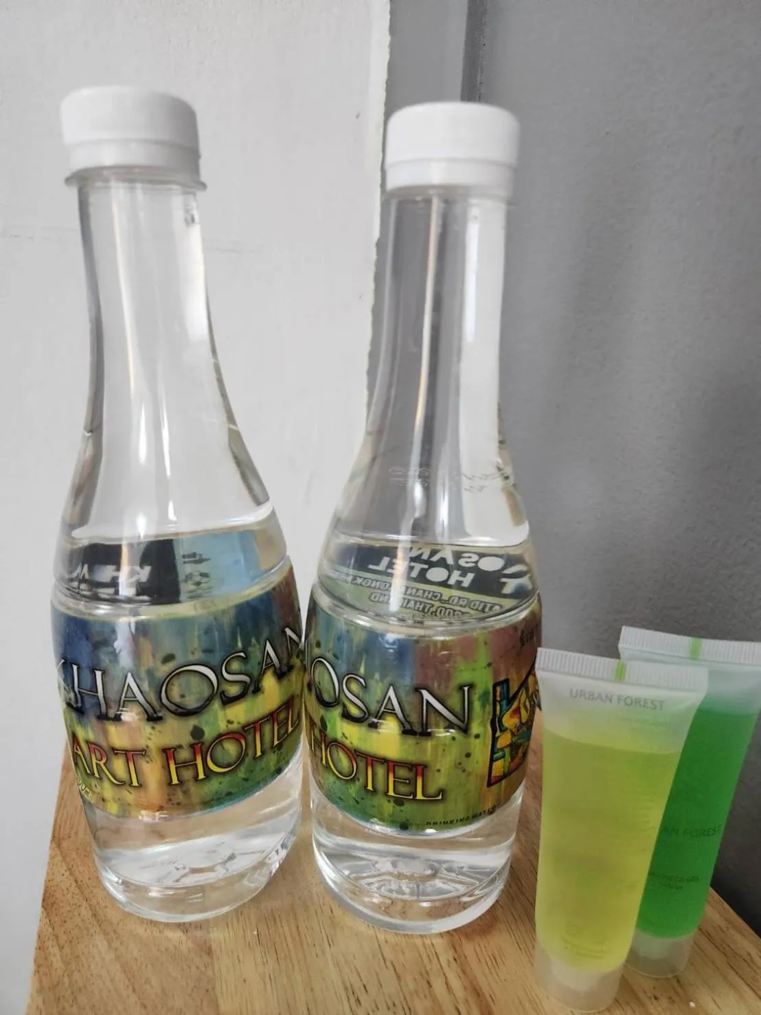 Text overlay in Happio Near Chabad House