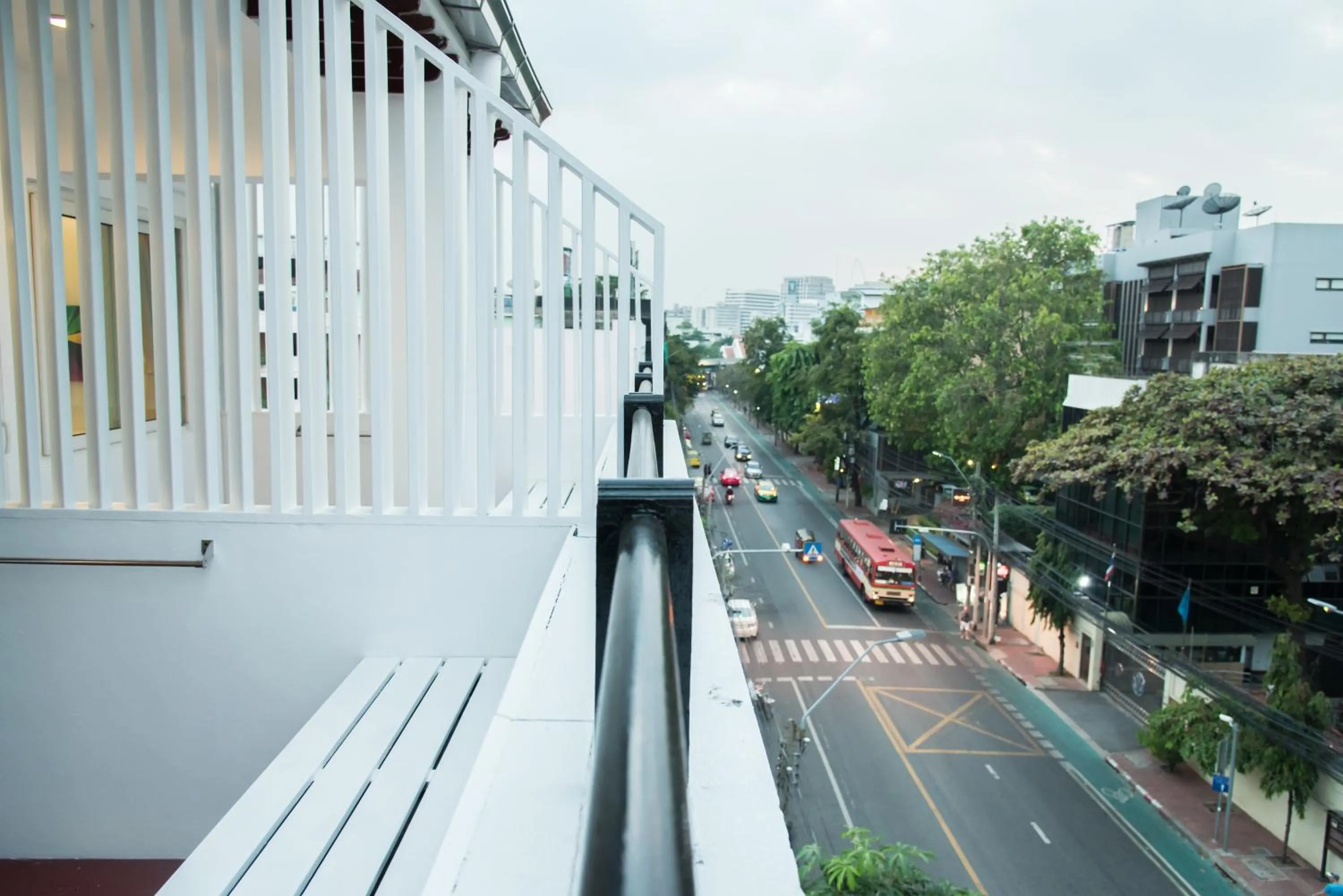 Balcony/Terrace in Happio Near Chabad House