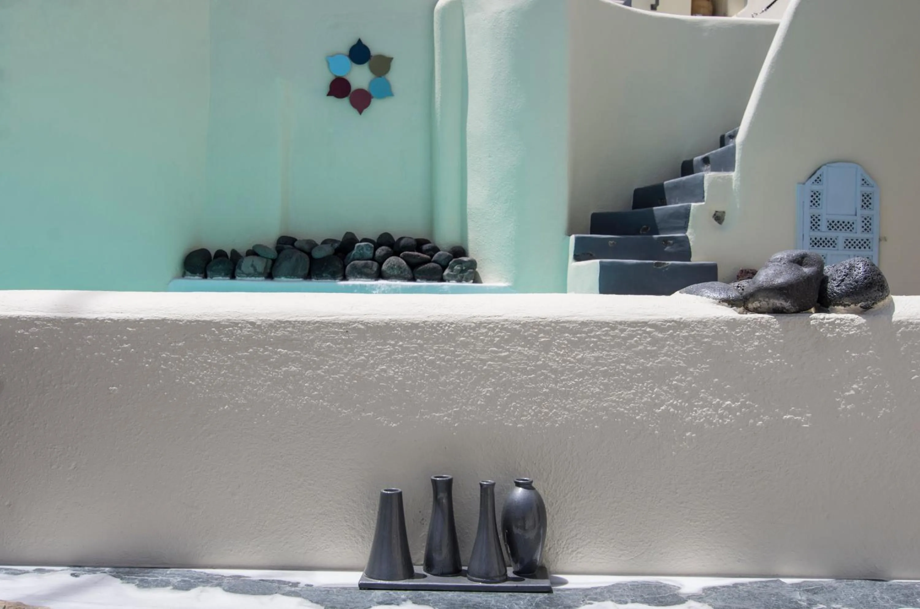 Swimming pool in Timedrops Santorini Villas