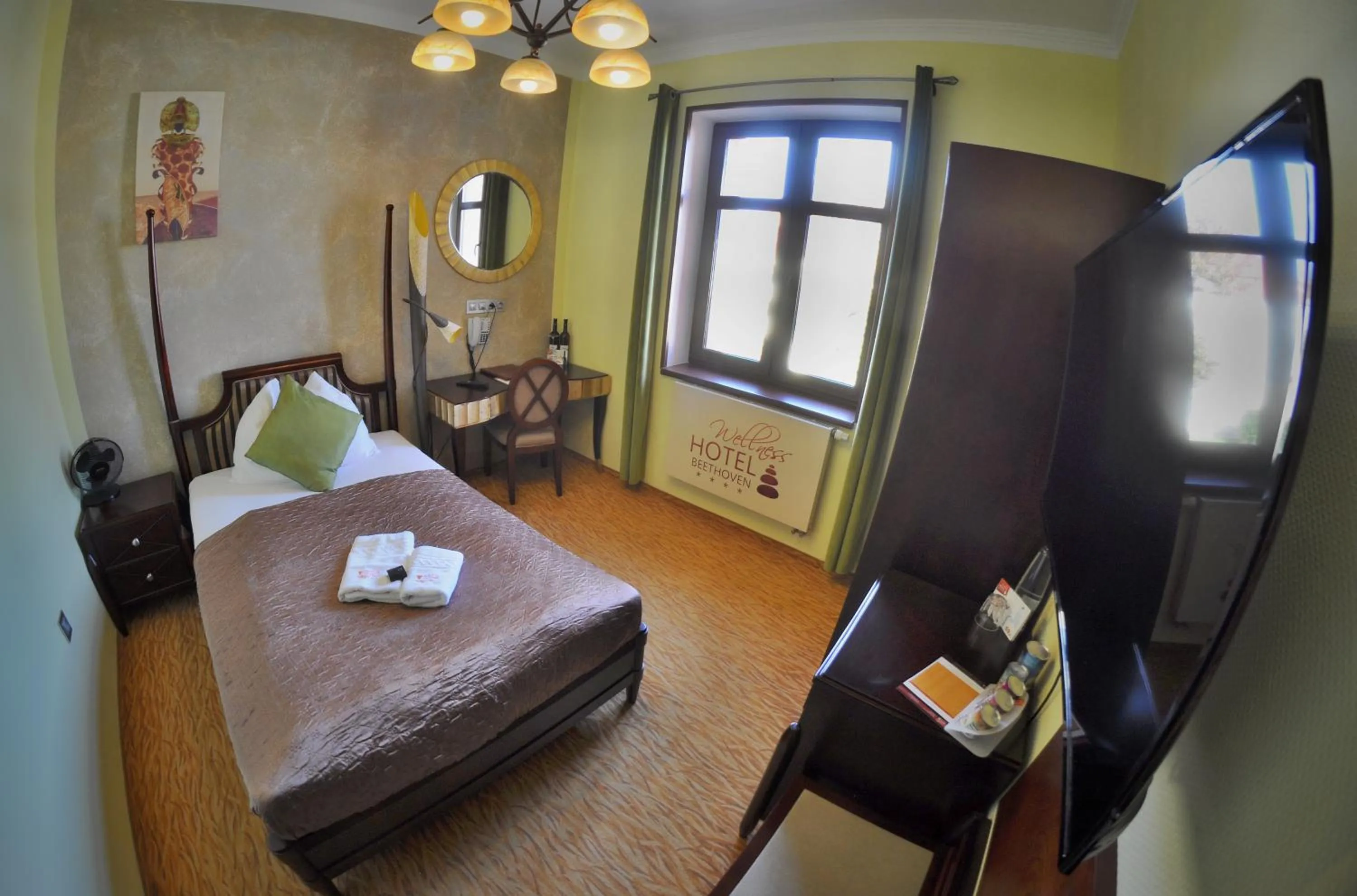 Photo of the whole room, Bed in Wellness Hotel Beethoven