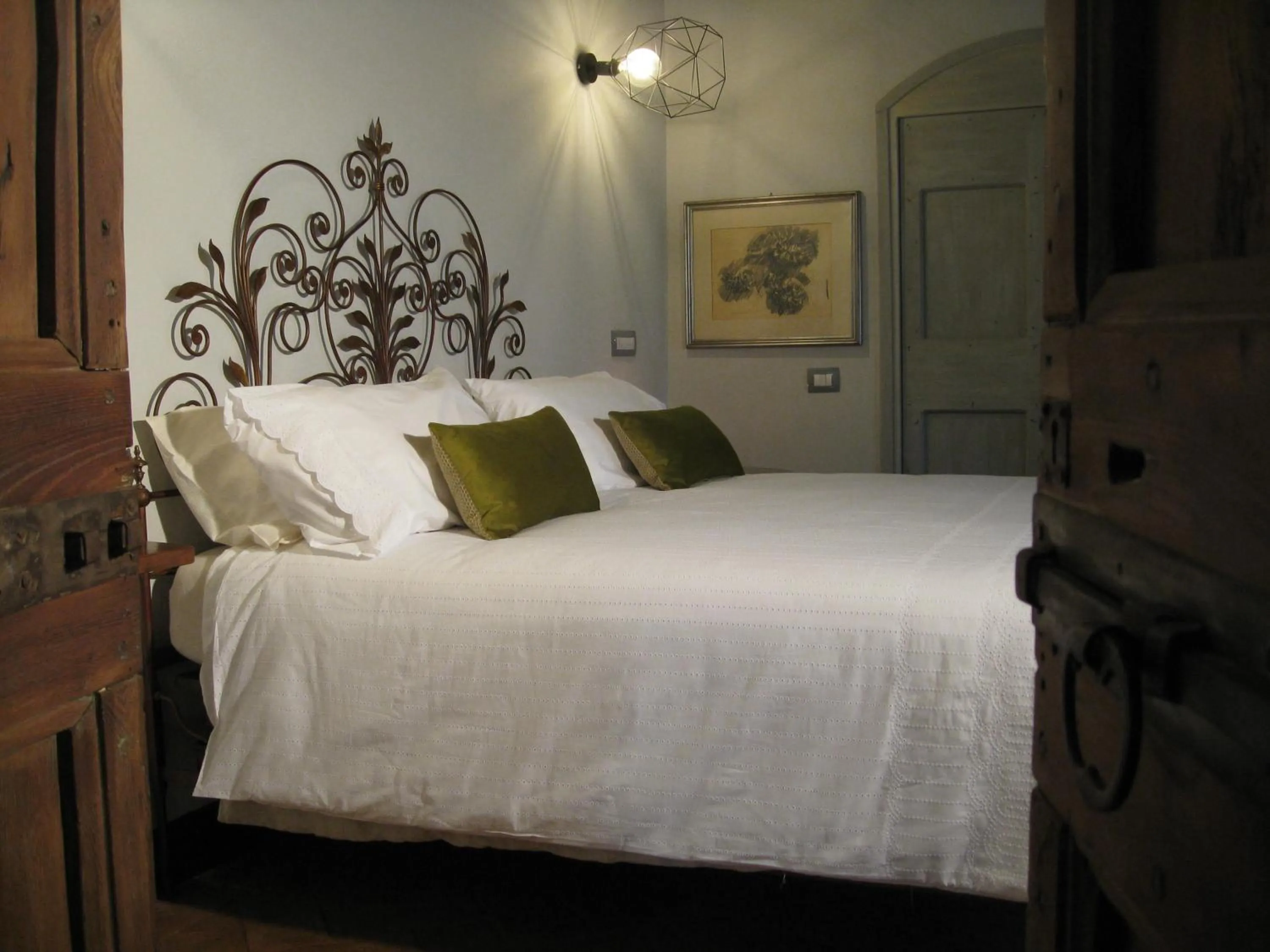 Photo of the whole room, Bed in il burellino