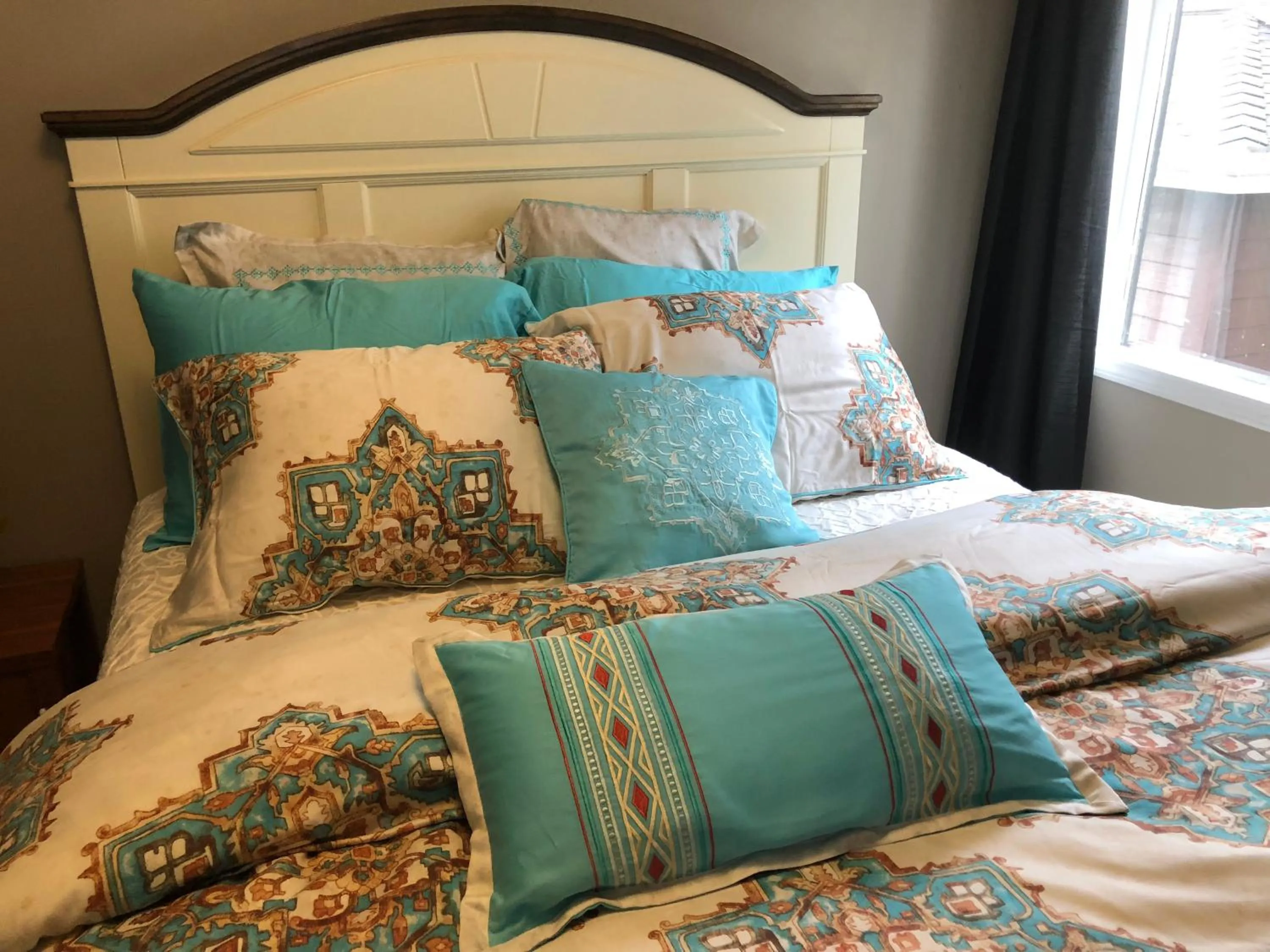 Photo of the whole room, Bed in The Sunshine House-Free Parking