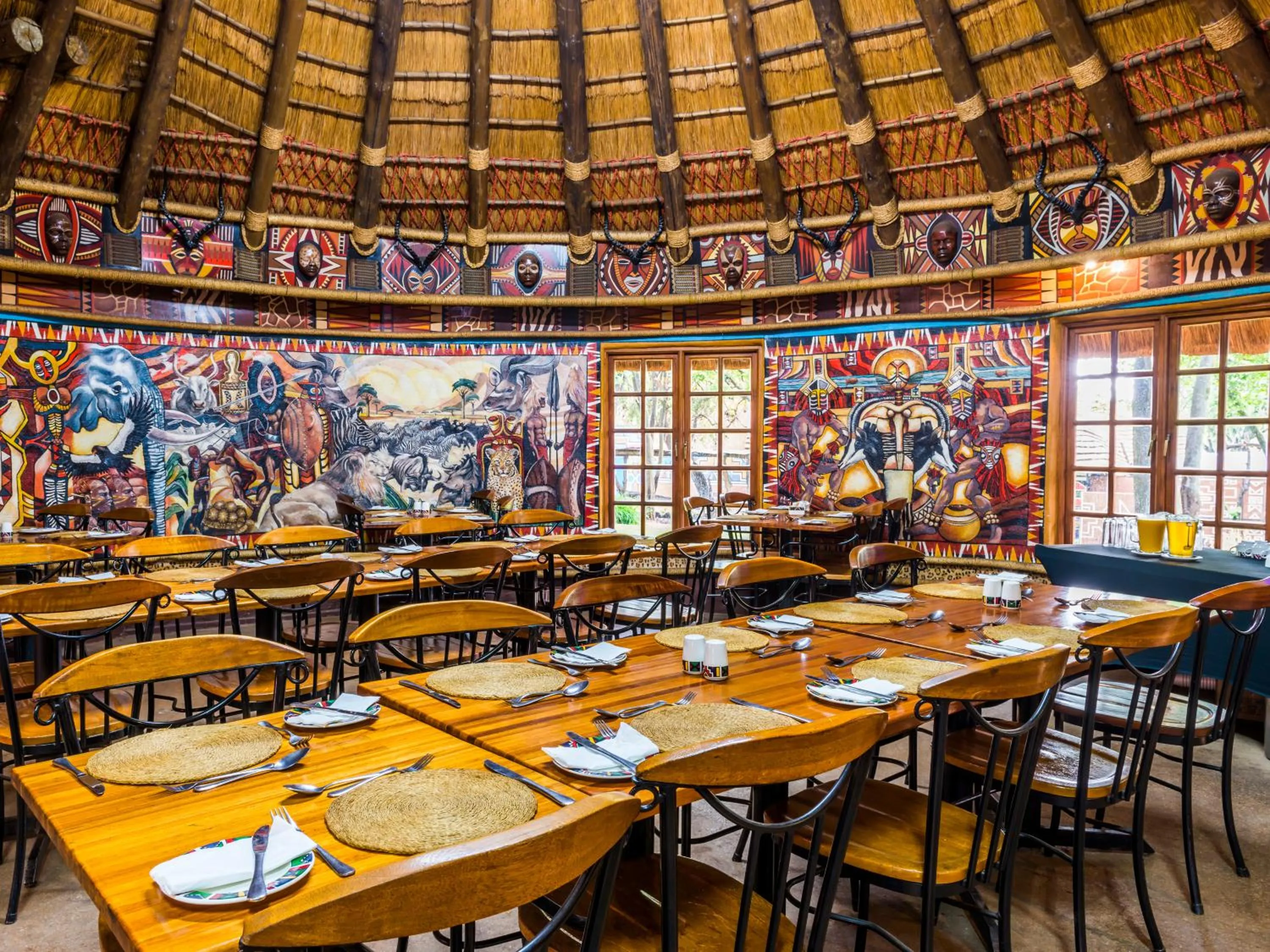 Restaurant/places to eat in aha Lesedi African Lodge & Cultural Village