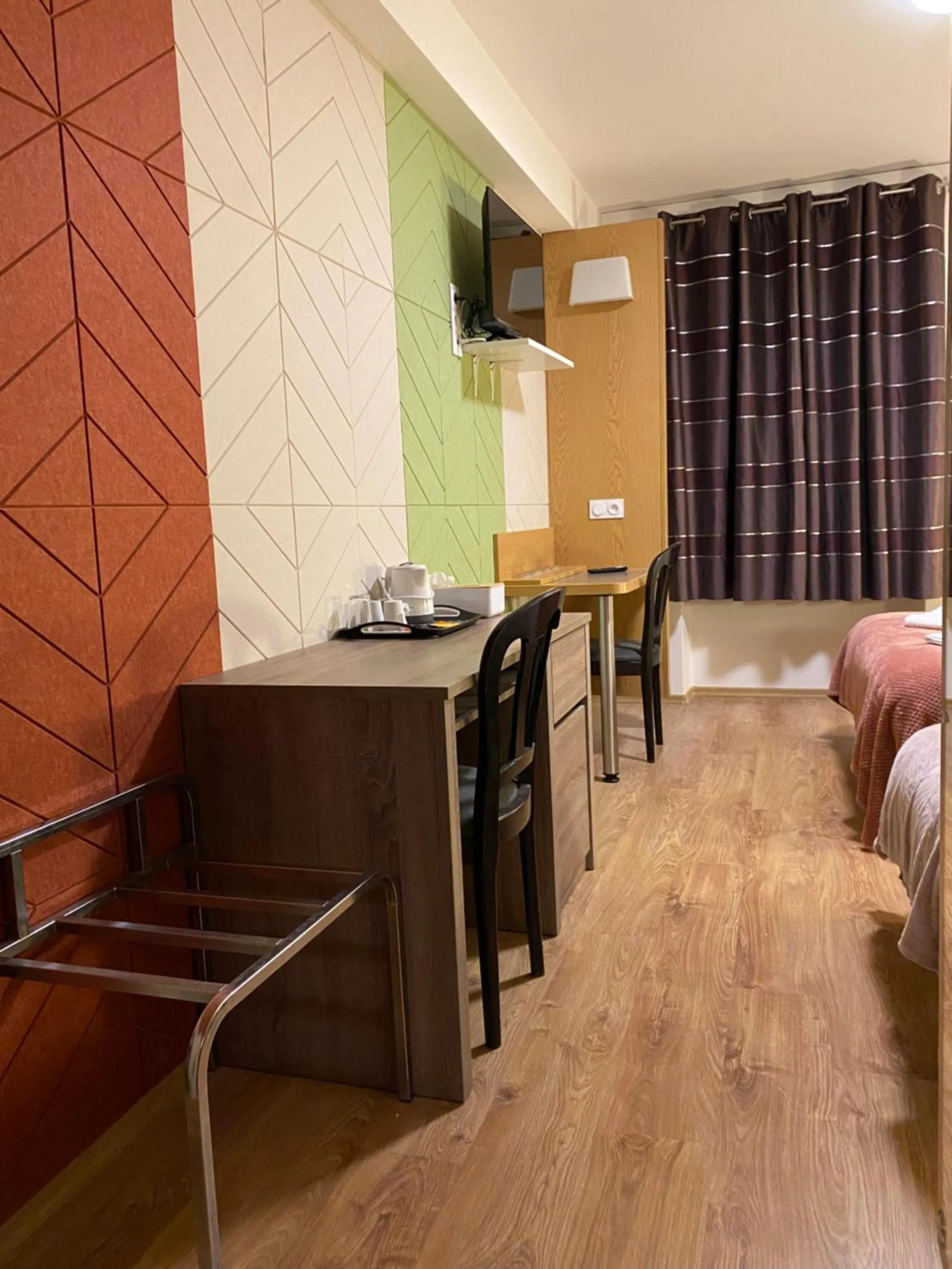 Bed in Hôtel Le Saint Amand