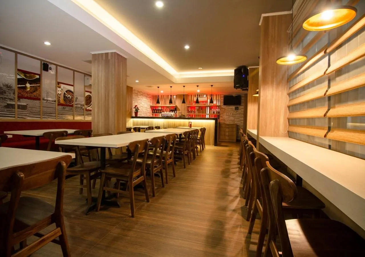 Dining area in Marrakesh Inn