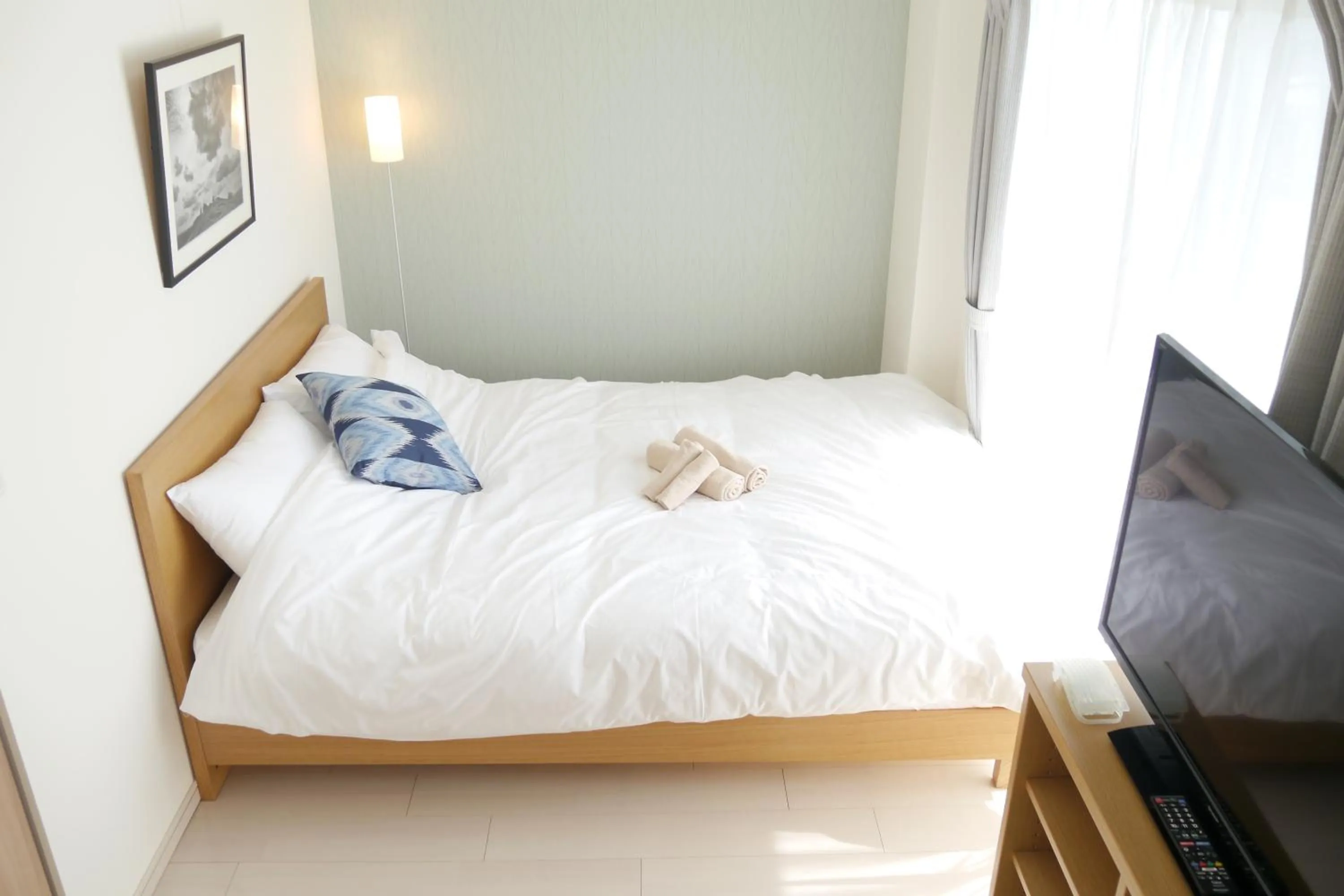 Bed in Meet Me Umeda Nishi