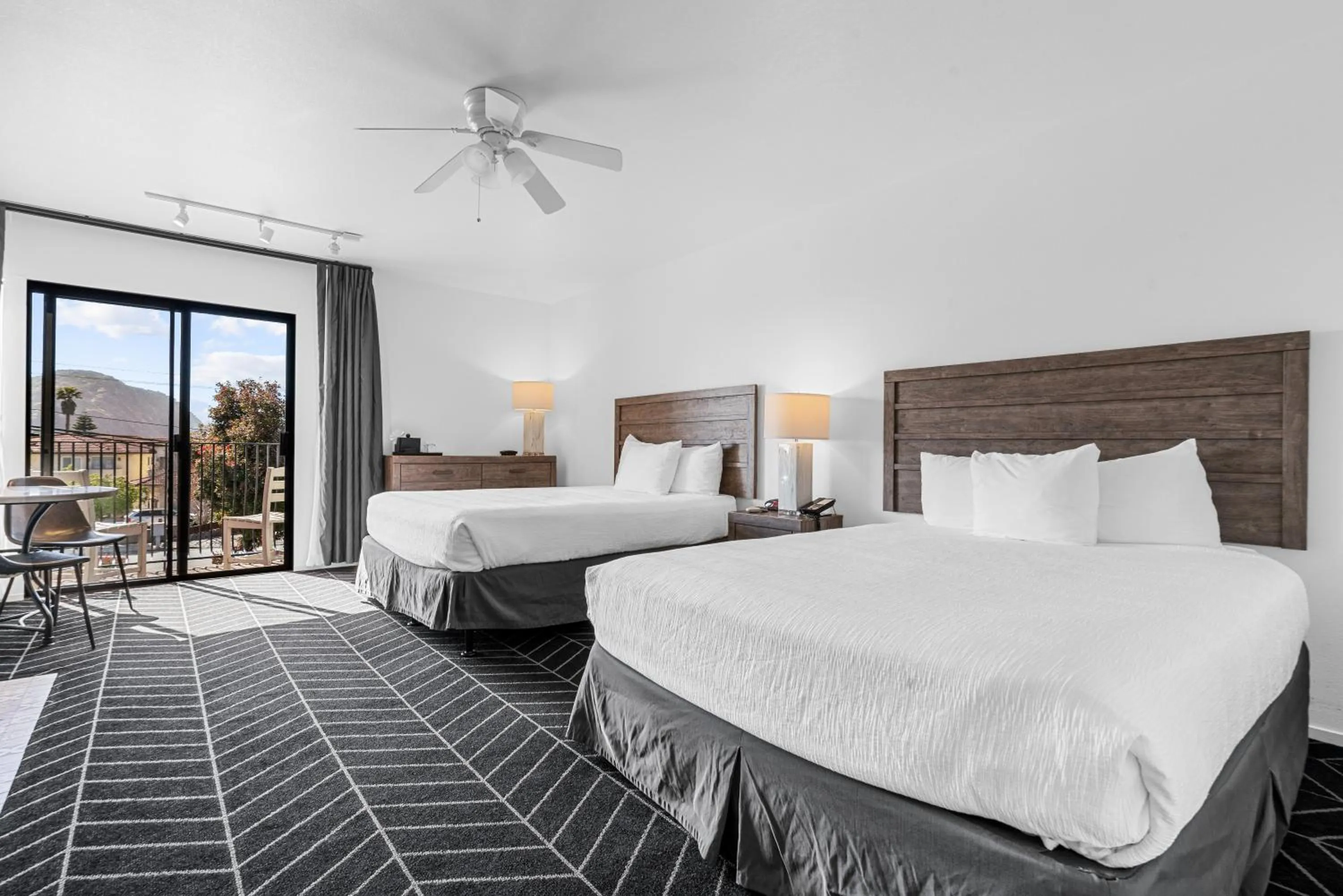 Bedroom, Bed in Masterpiece Hotel