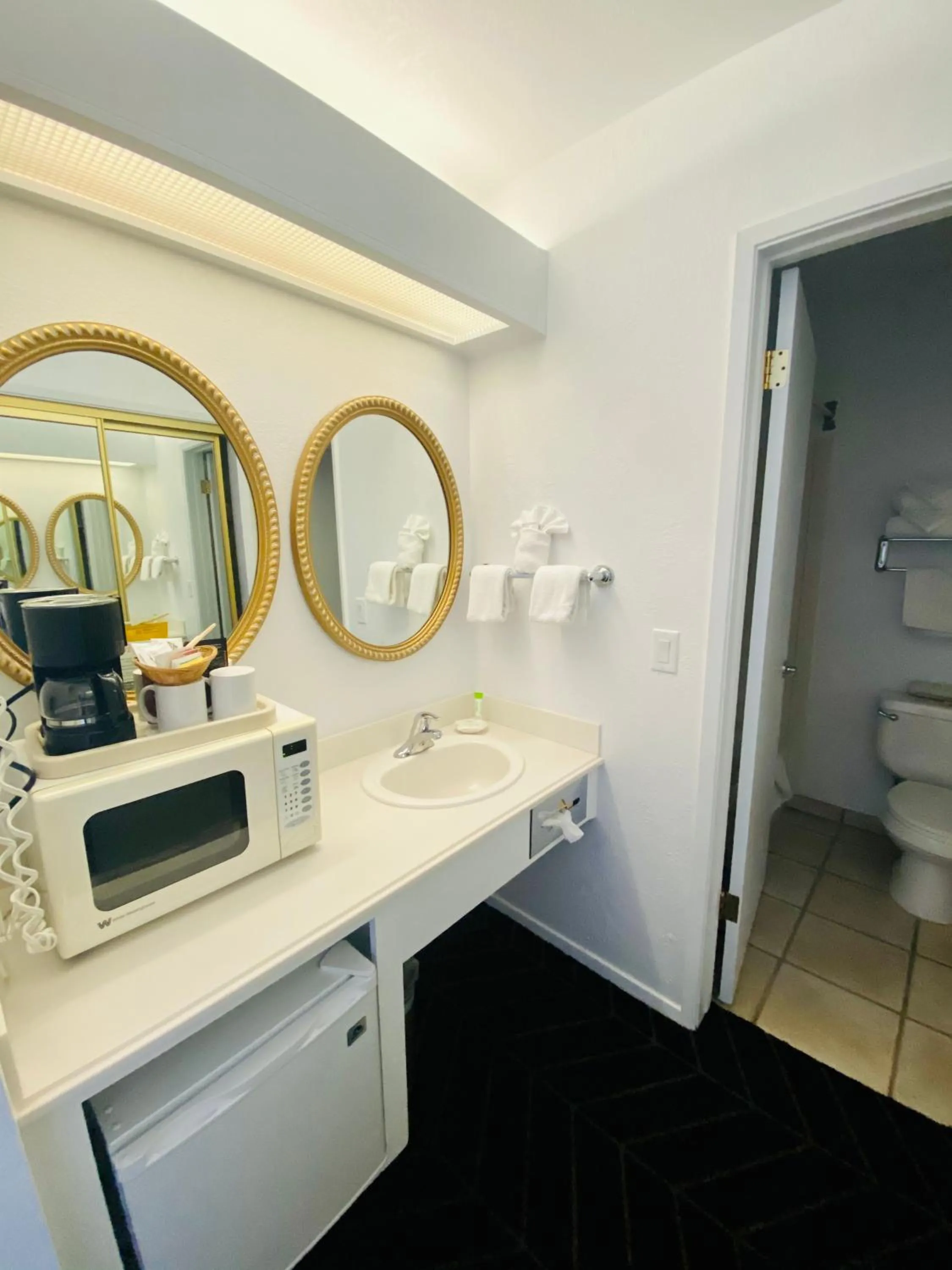 Bathroom in Masterpiece Hotel