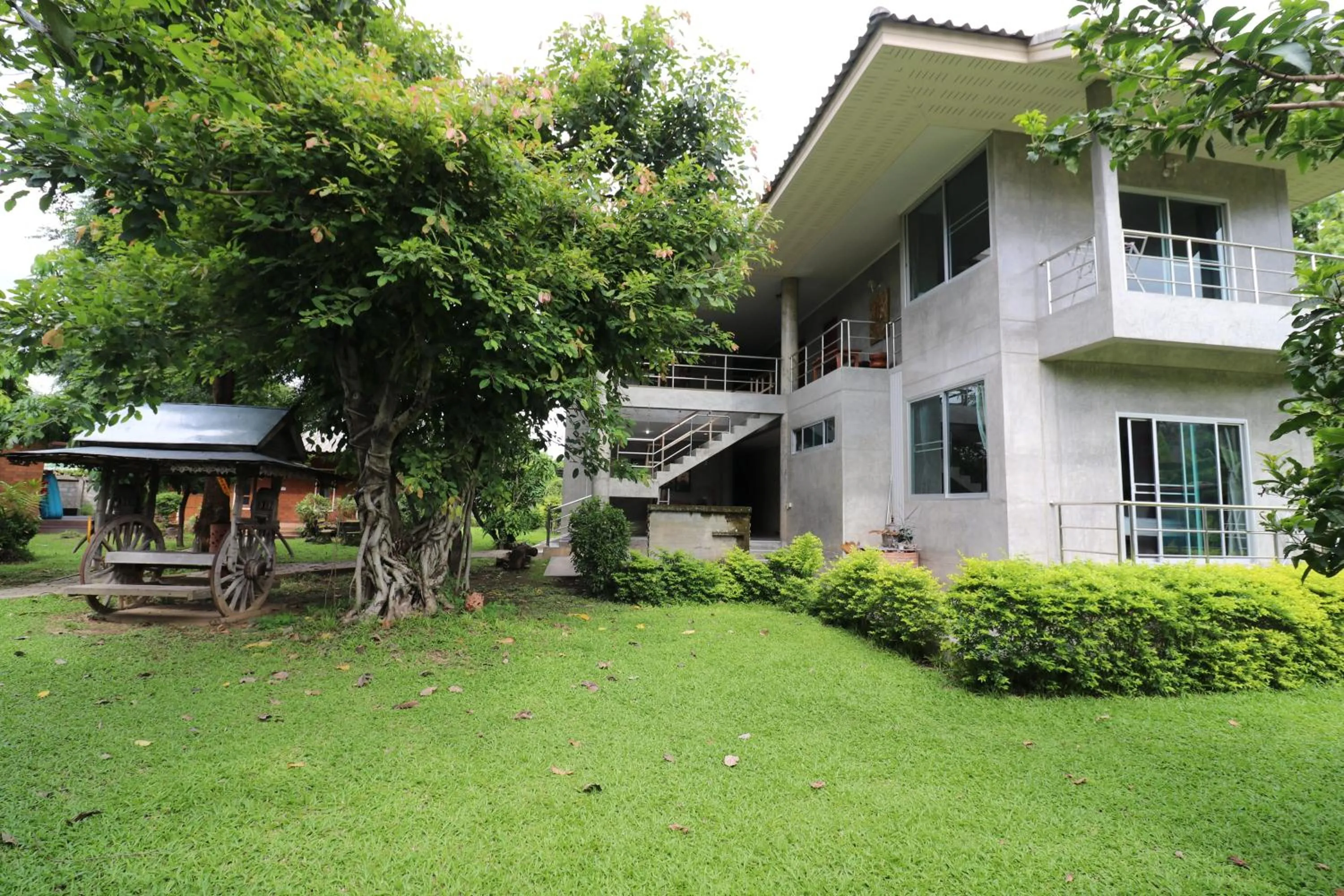Property Building in GongKaew HuenKum Hotel