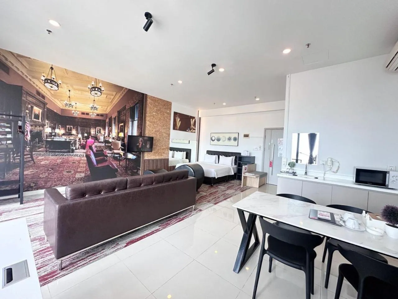 Dining area in The Bridge Club