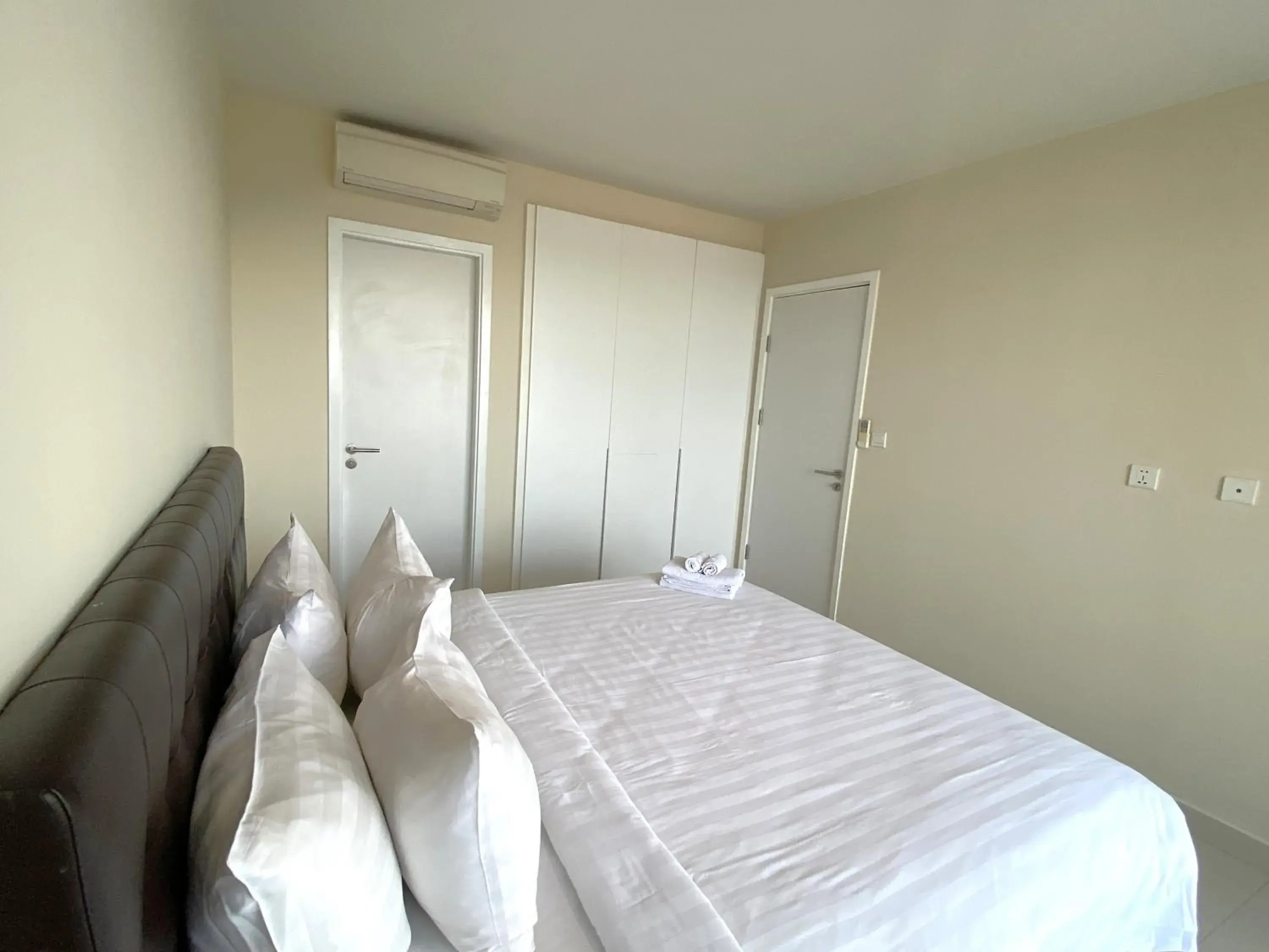 One-Bedroom Apartment River View in The Bridge Club One-Bedroom Apartment River View in The Bridge Club