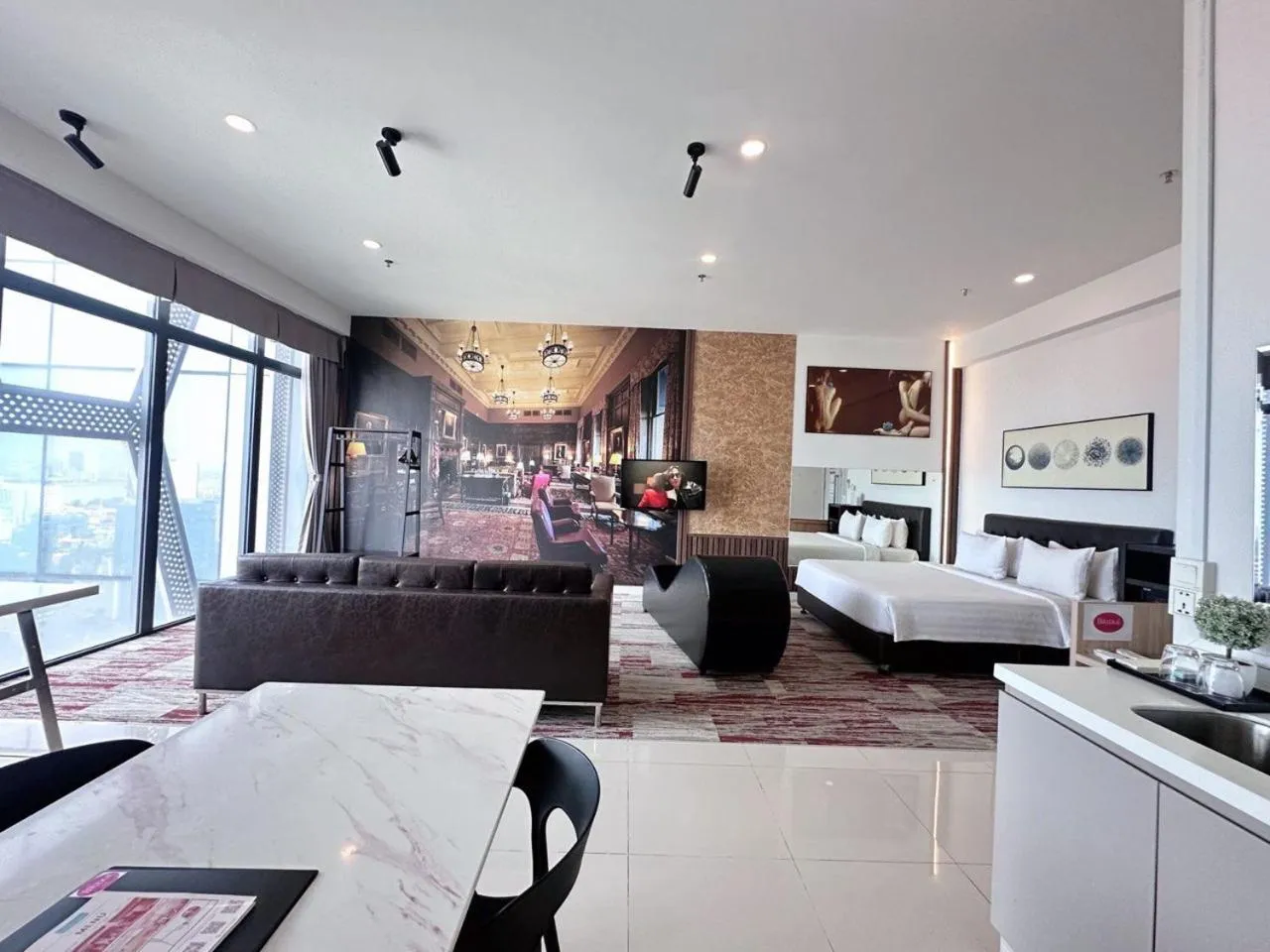 Bed in The Bridge Club