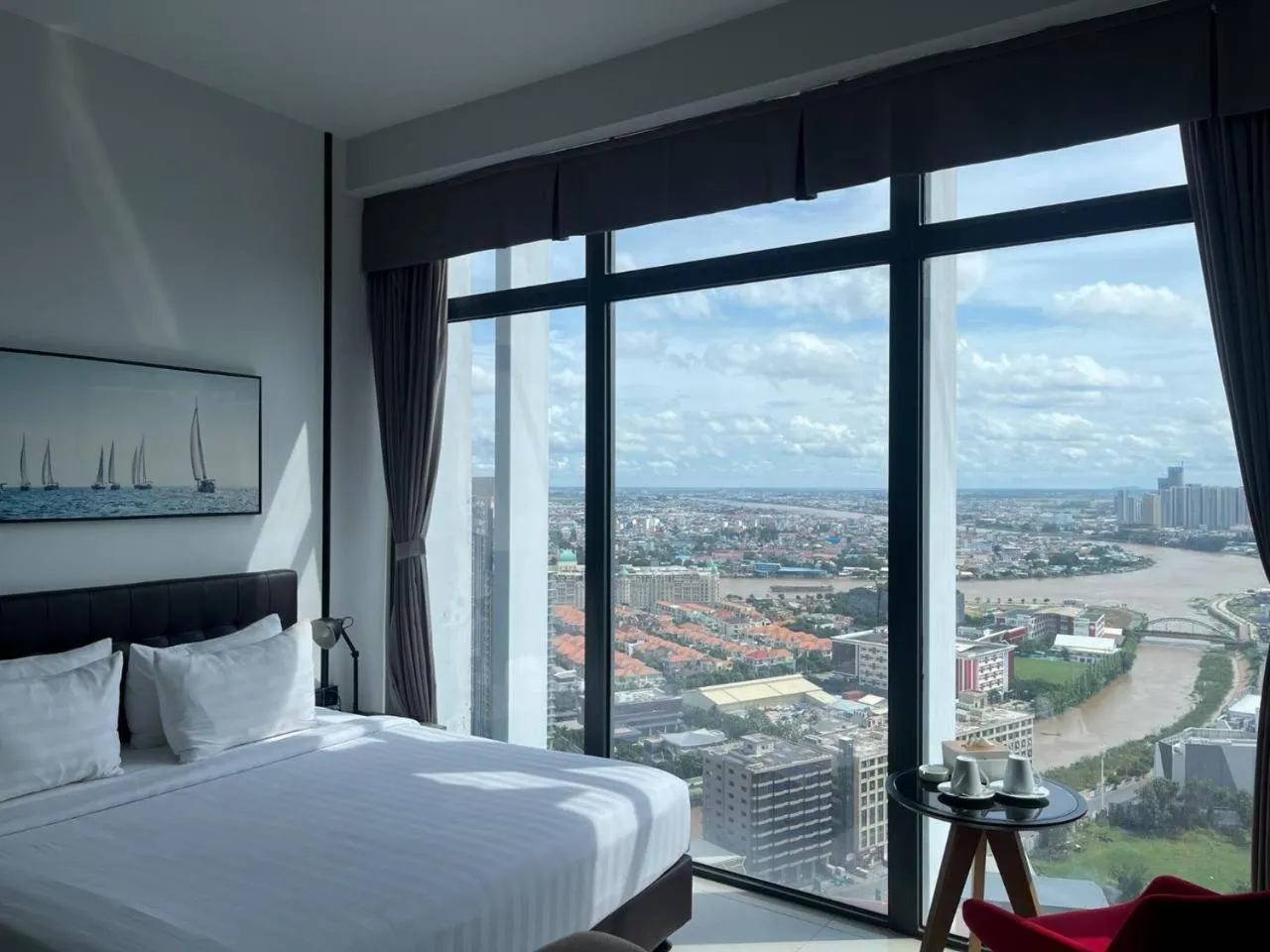 Bed in The Bridge Club