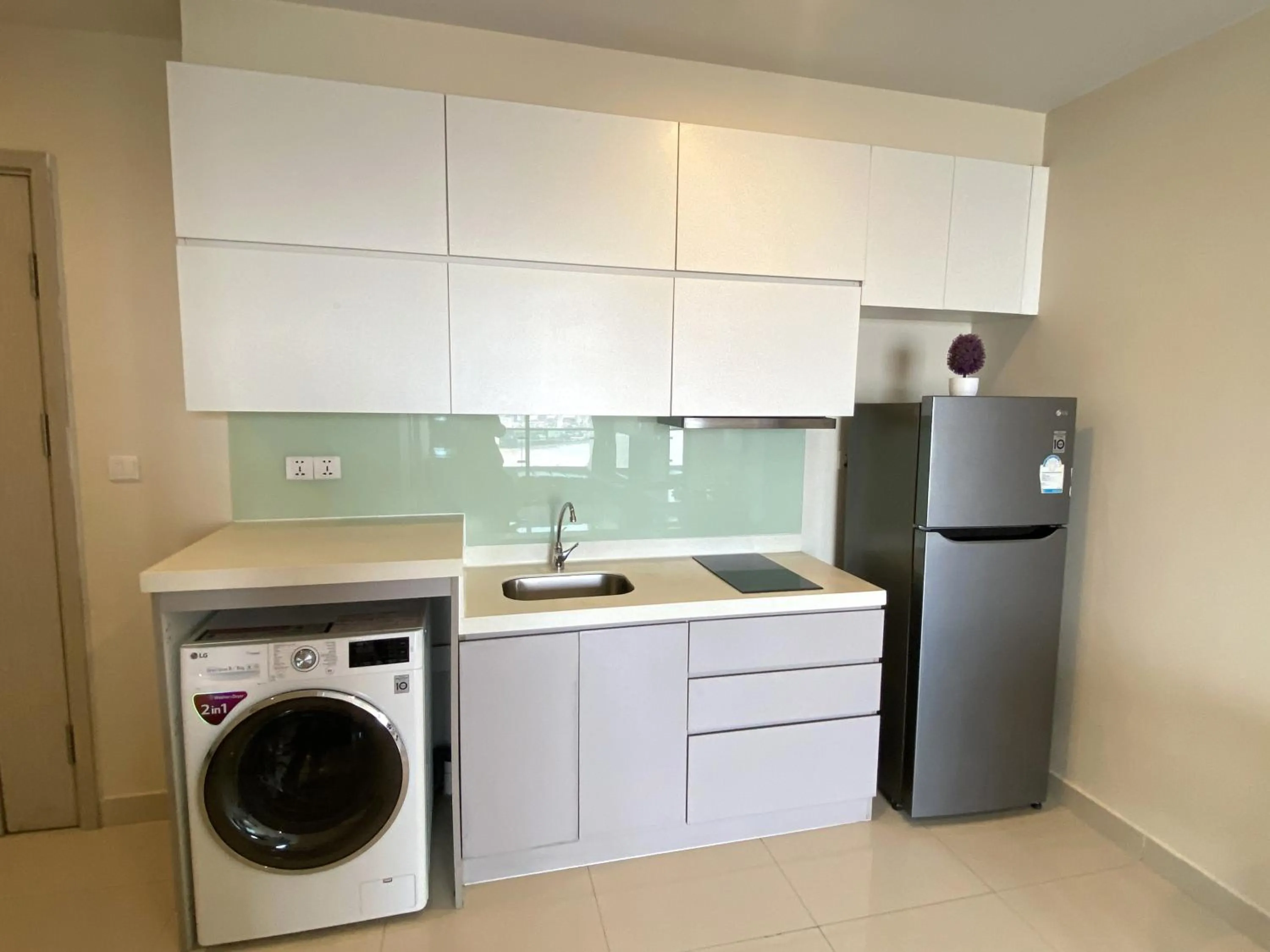 Kitchen or kitchenette in The Bridge Club