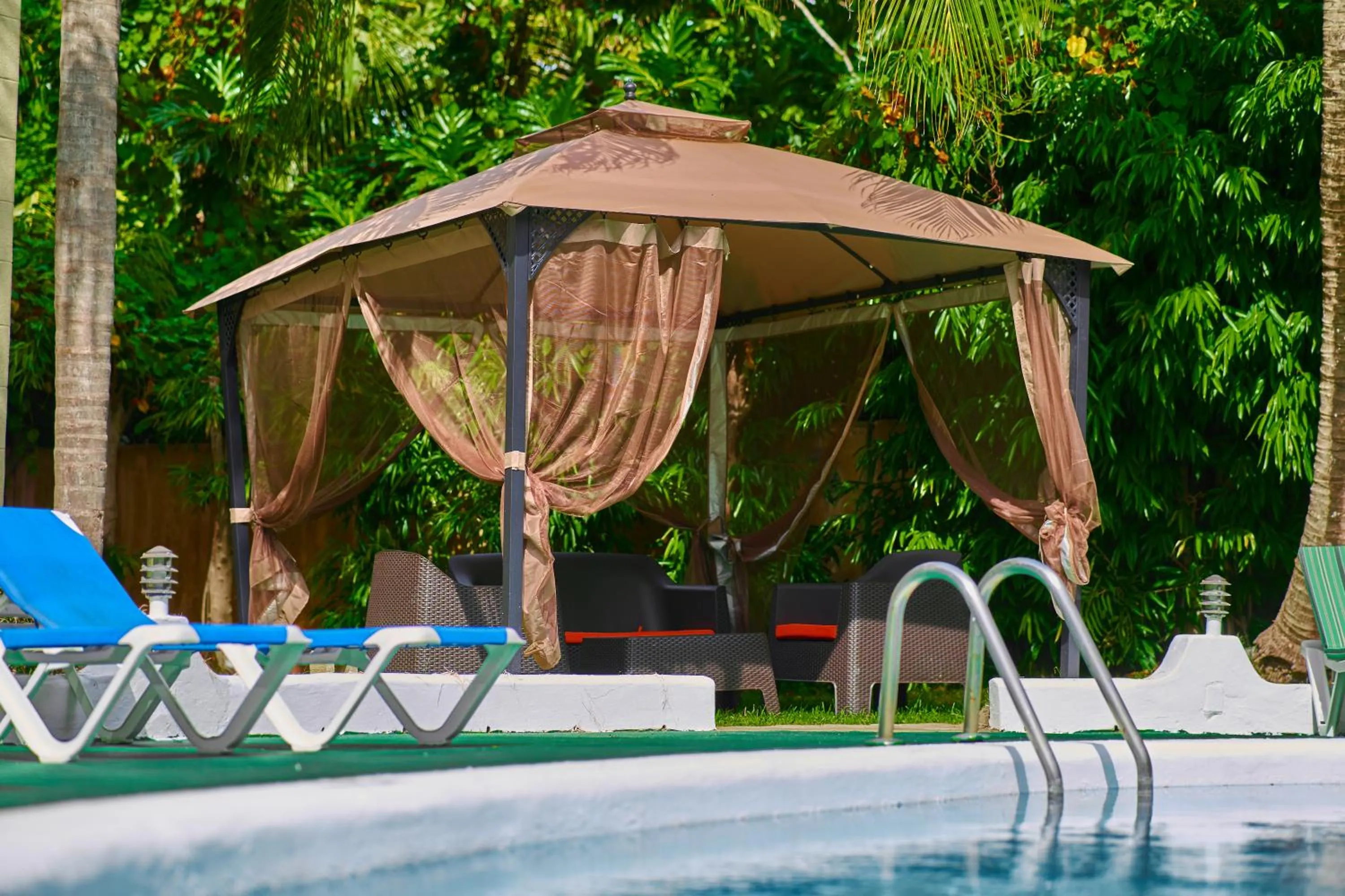 Seating area in Sunbay Hotel