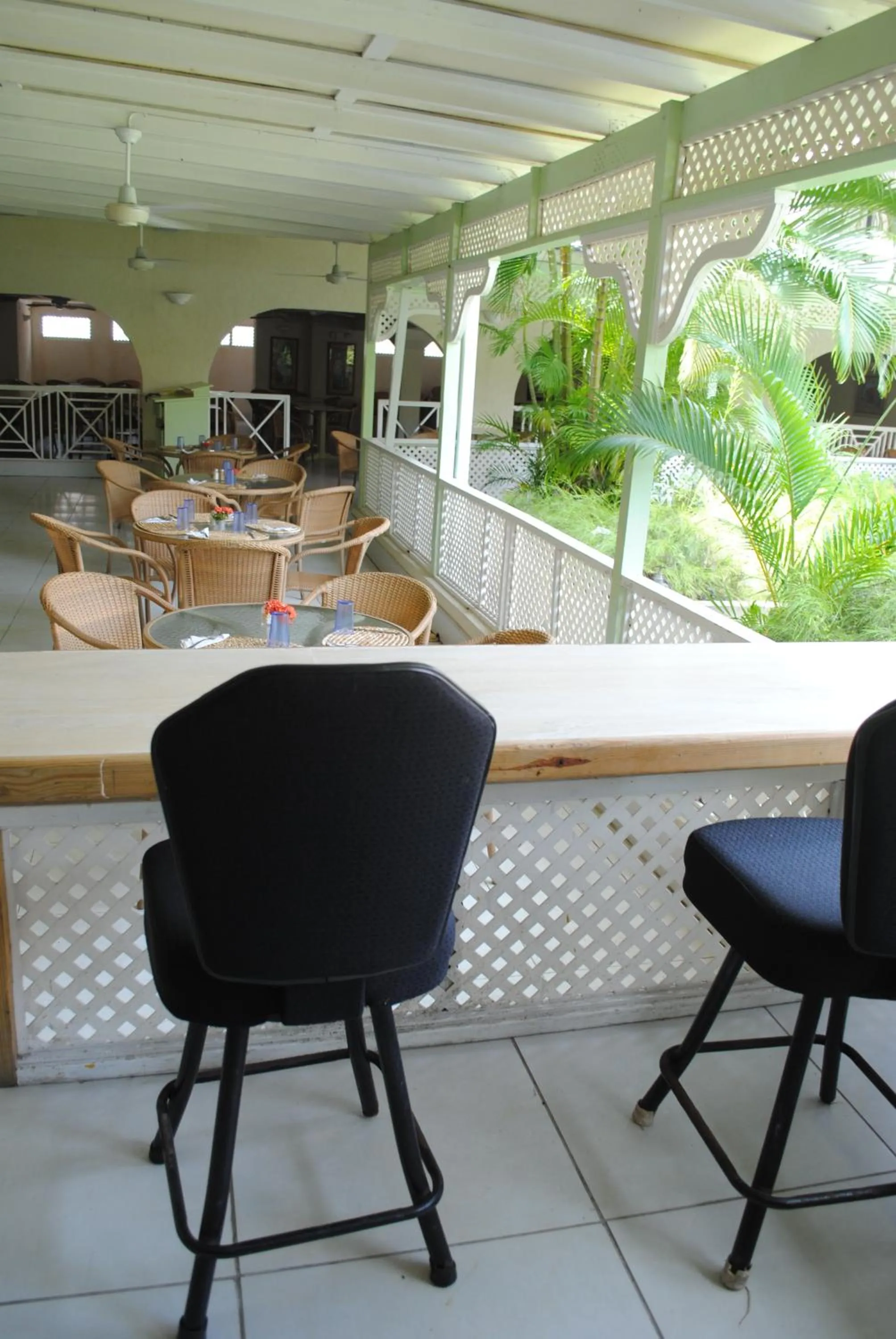 Restaurant/places to eat in Sunbay Hotel