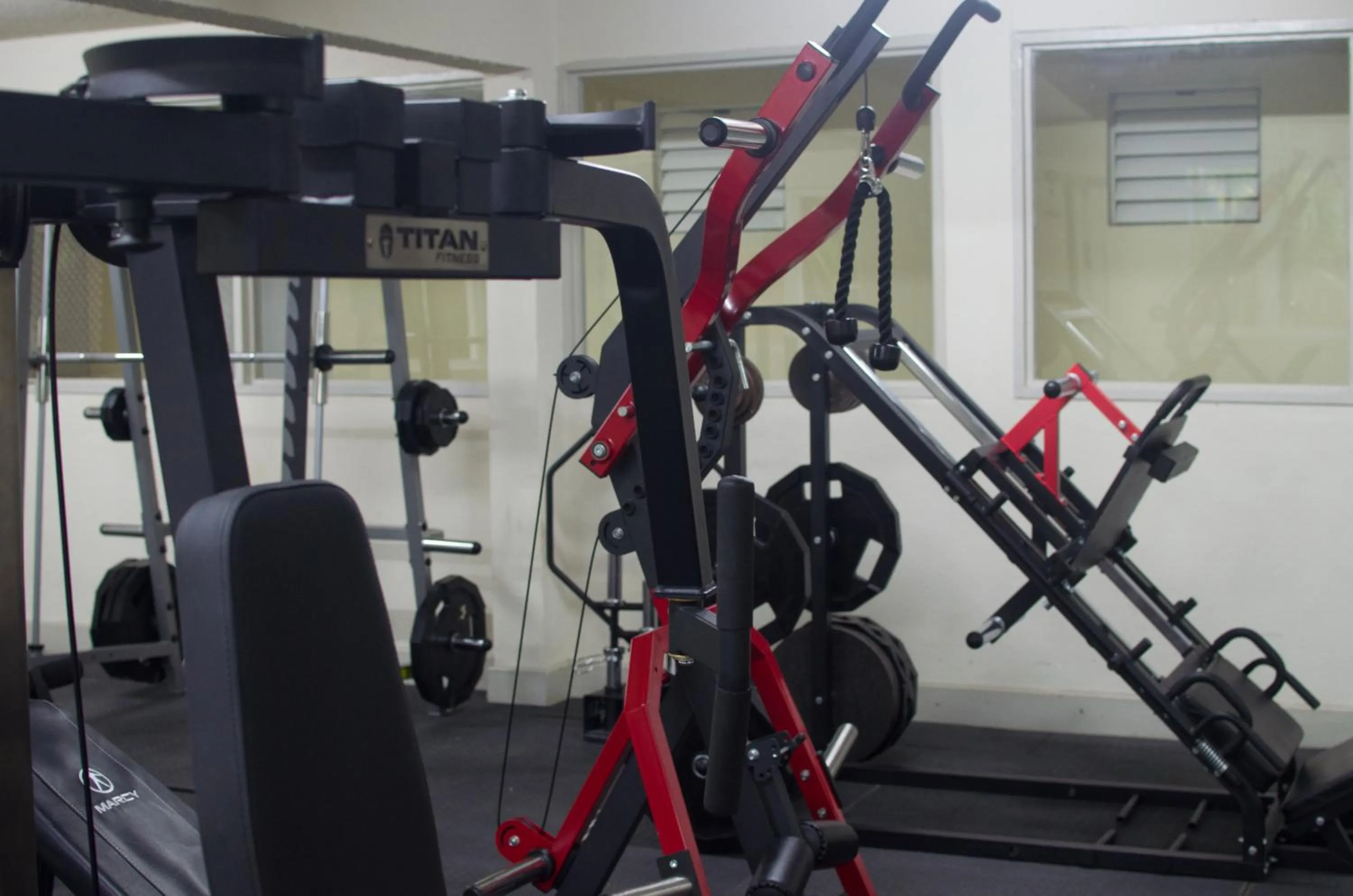 Fitness centre/facilities in Sunbay Hotel