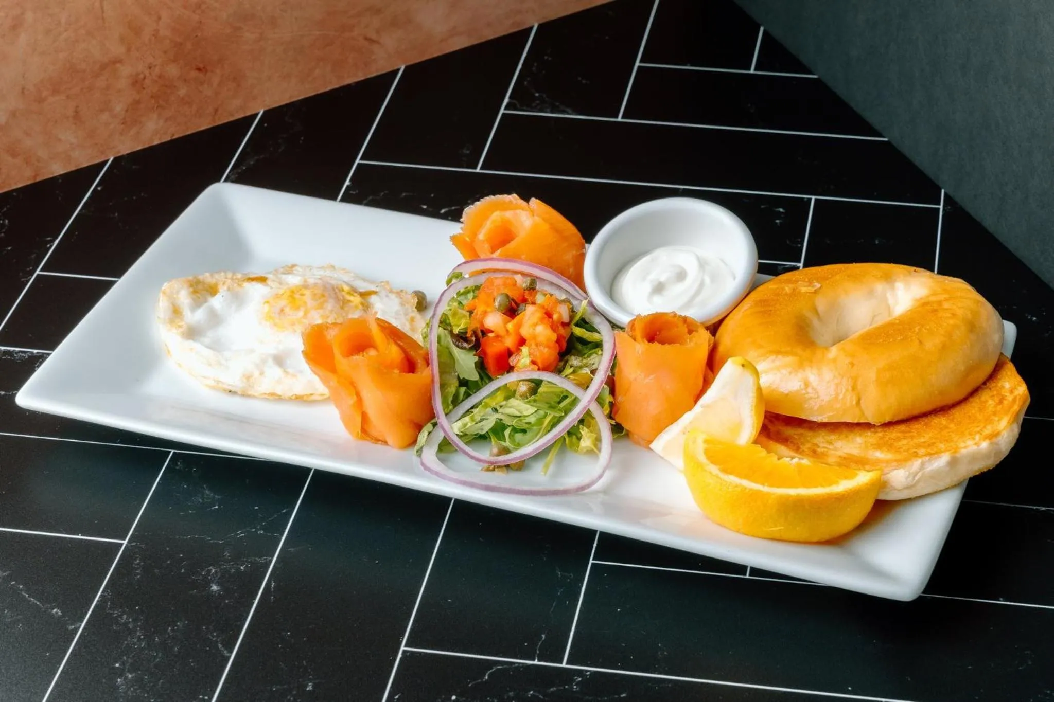 Restaurant/places to eat in Holiday Inn Resort Grand Cayman by IHG