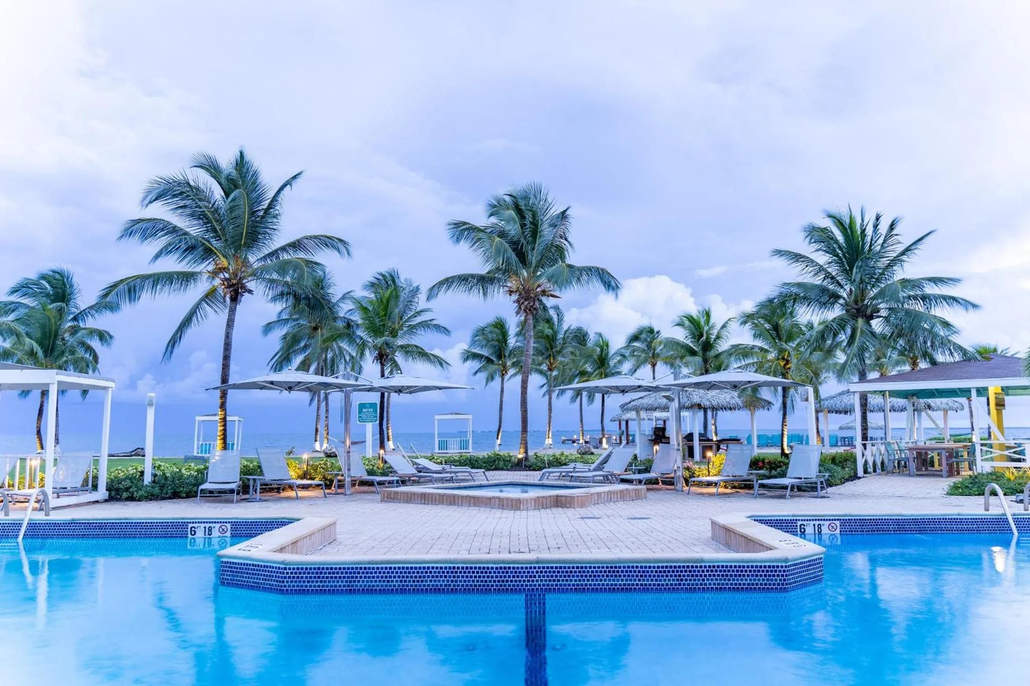 Swimming pool in Holiday Inn Resort Grand Cayman by IHG