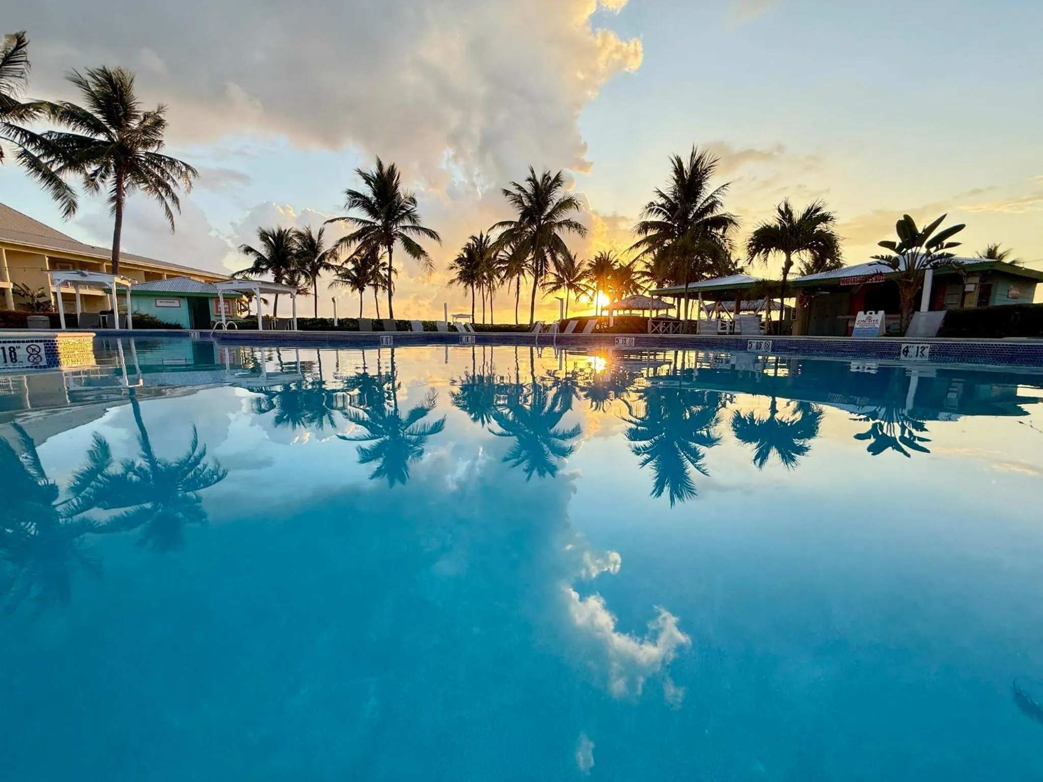 Swimming pool in Holiday Inn Resort Grand Cayman by IHG