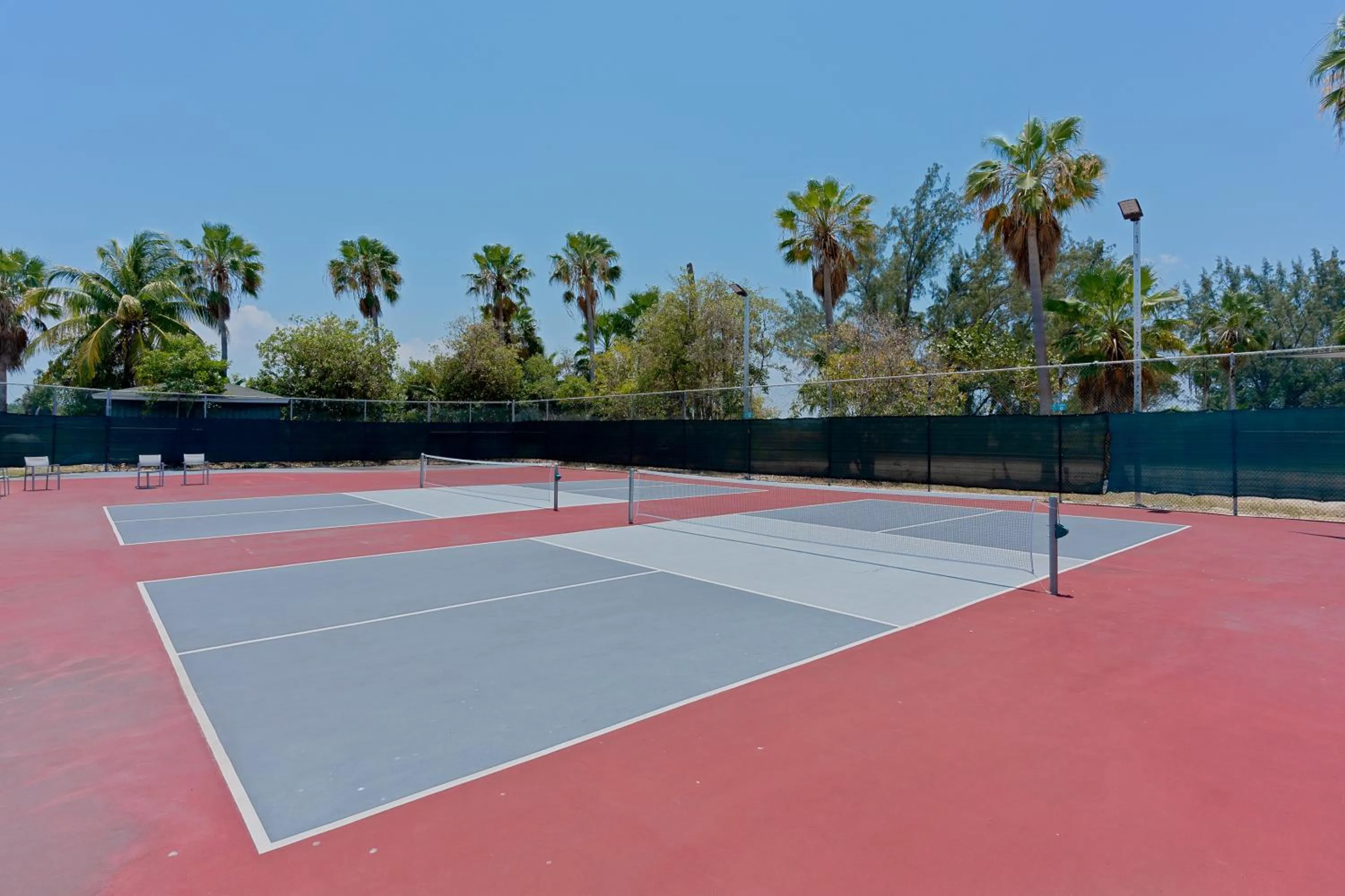 Day in Holiday Inn Resort Grand Cayman by IHG