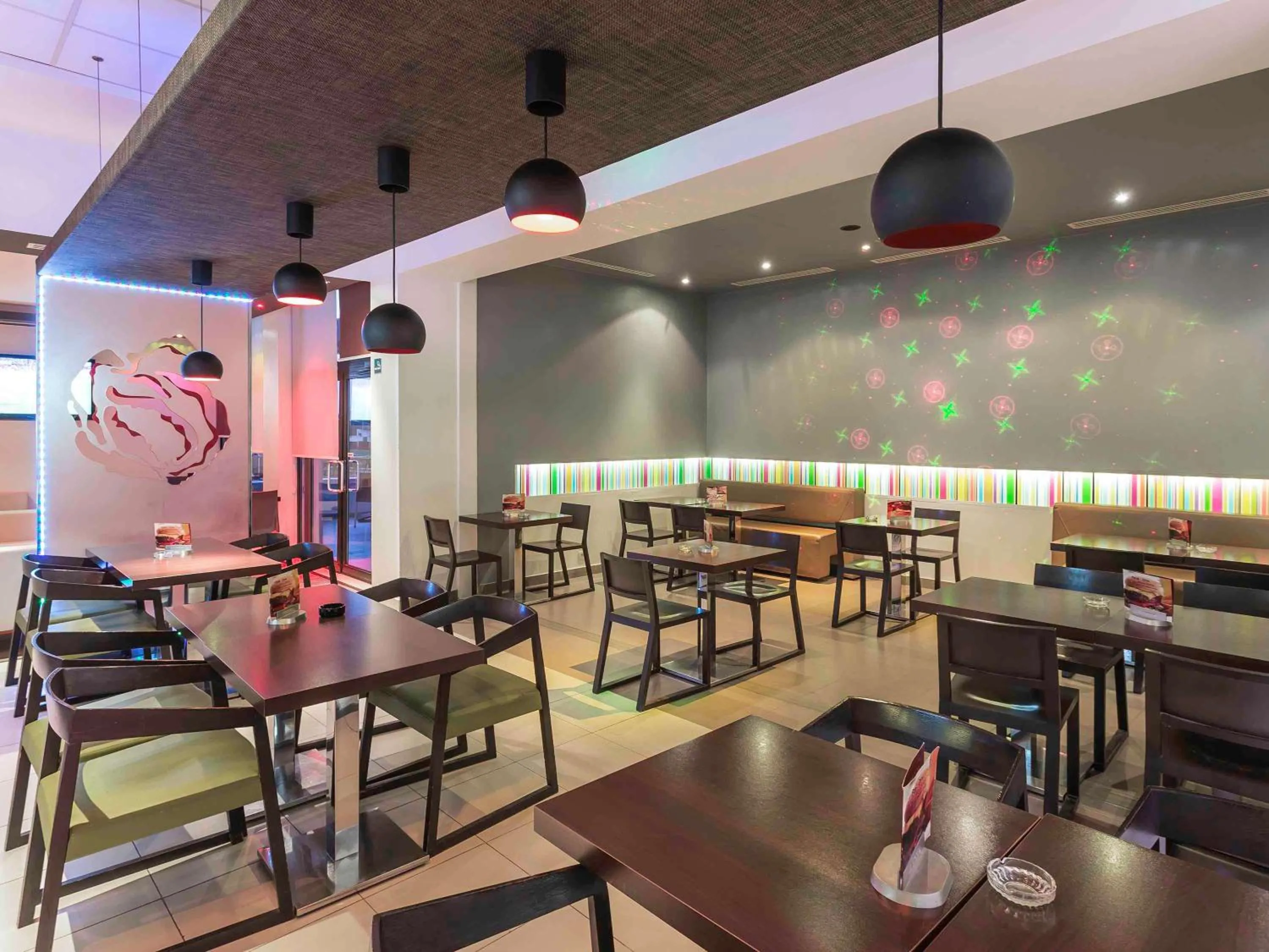 Lounge or bar in ibis Oran les Falaises