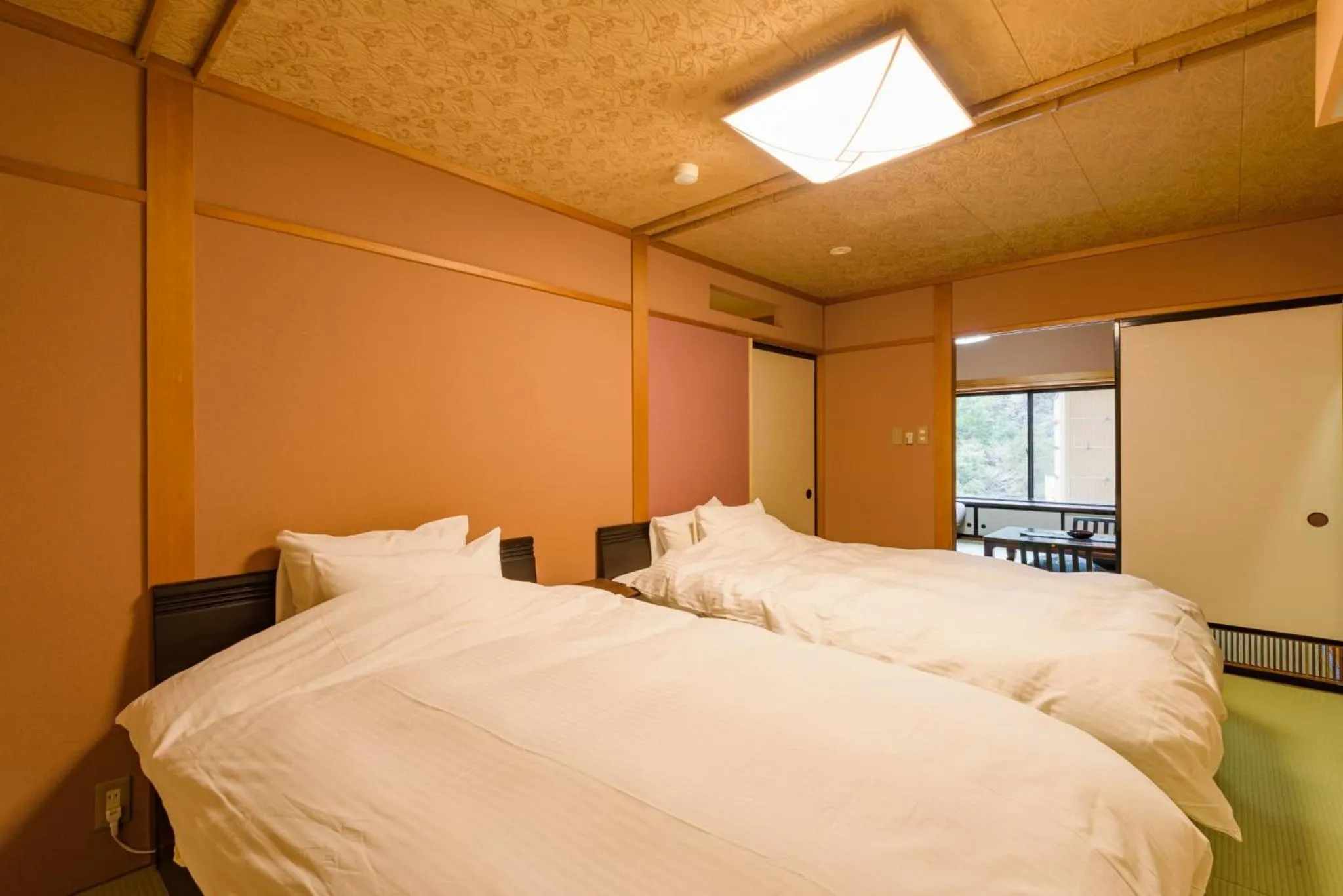 Bed in Shirasagiyu Tawaraya