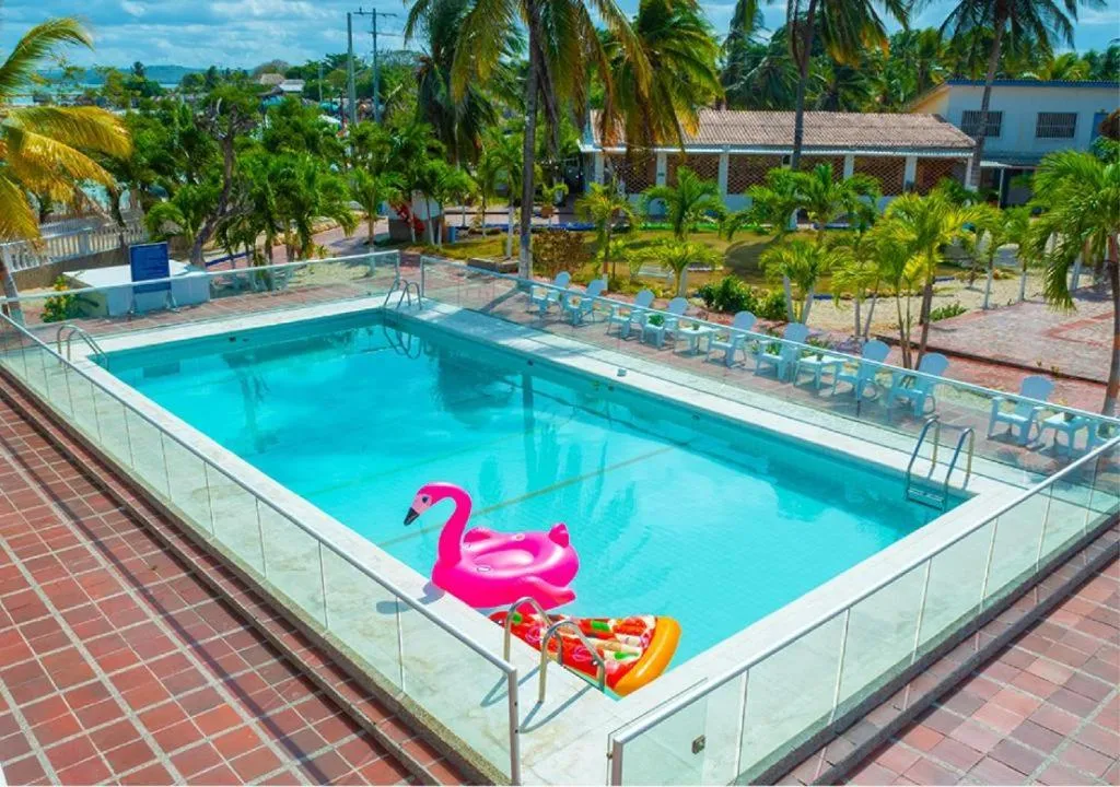 Swimming pool in Hotel Dorado Plaza Punta Arena