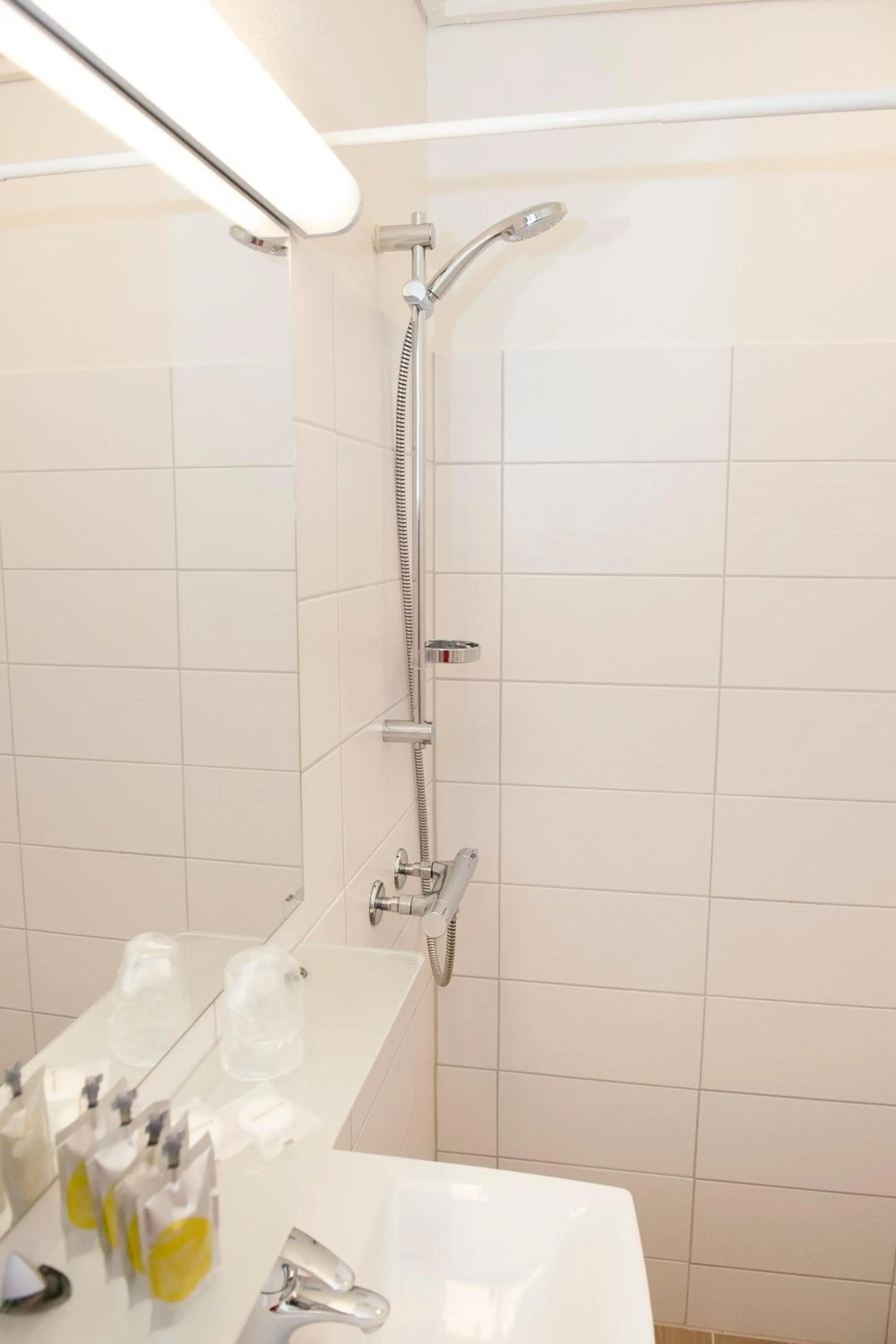 Bathroom in Gendarmhotellet