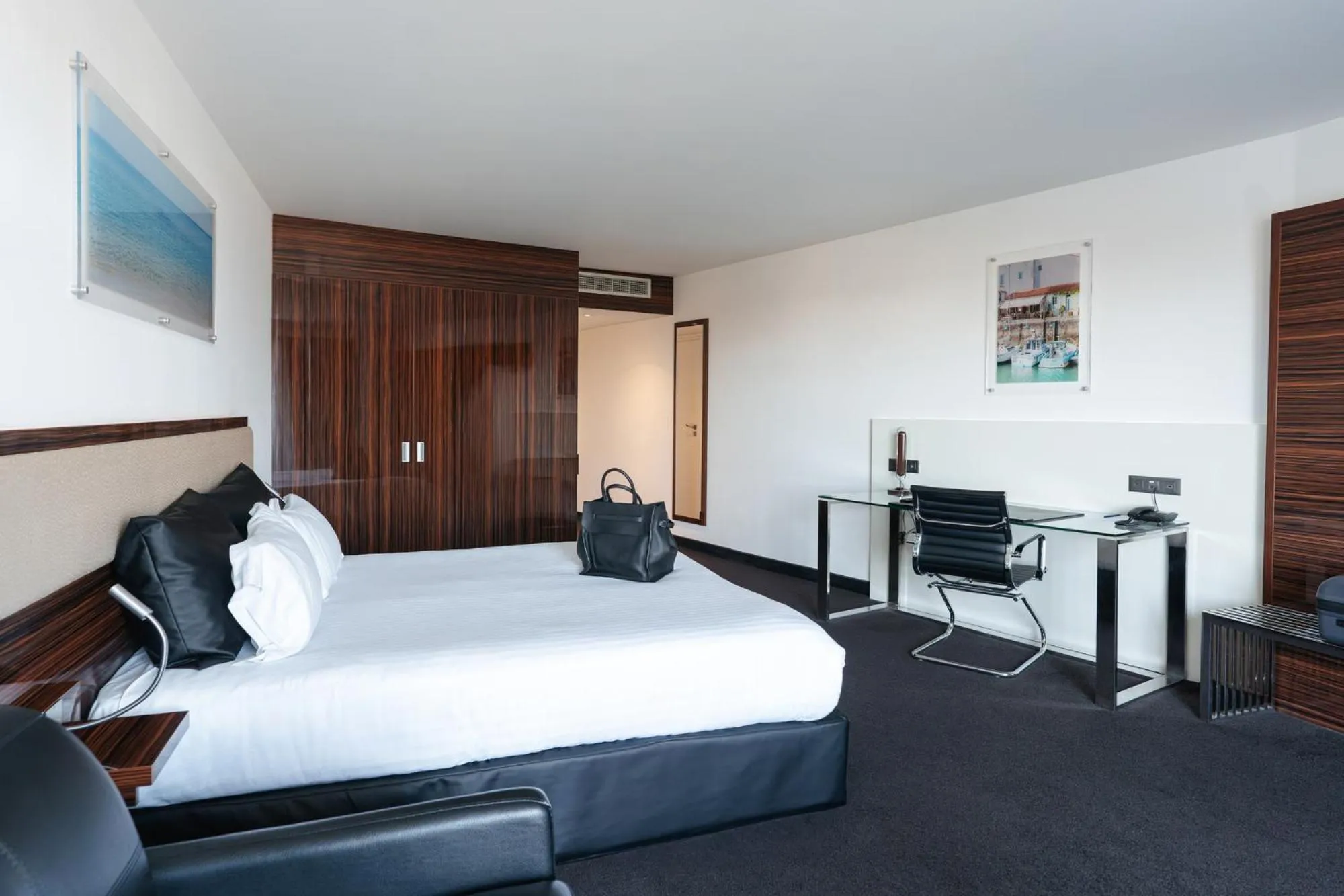 Bed in Westotel Le Pouliguen