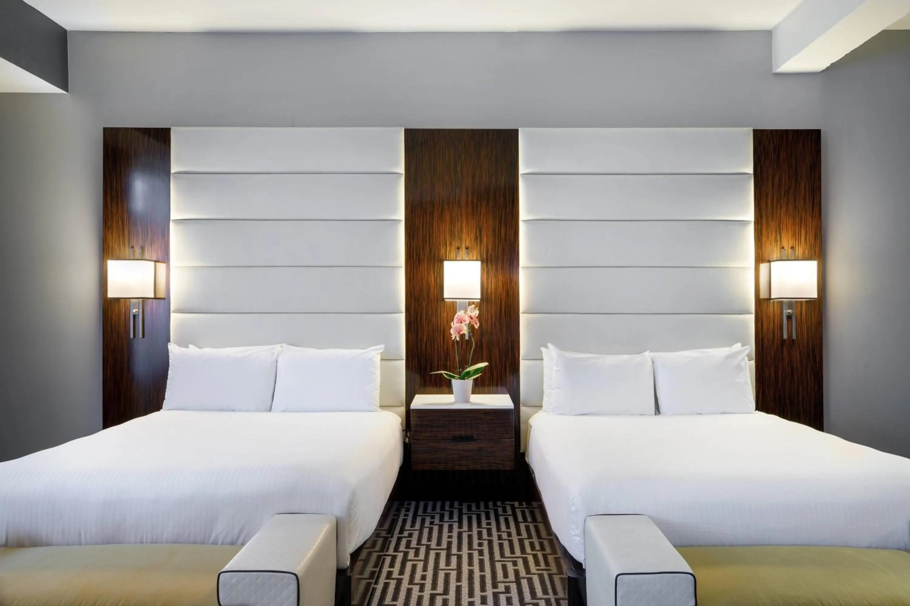 Photo of the whole room, Bed in Hotel Metro, Autograph Collection